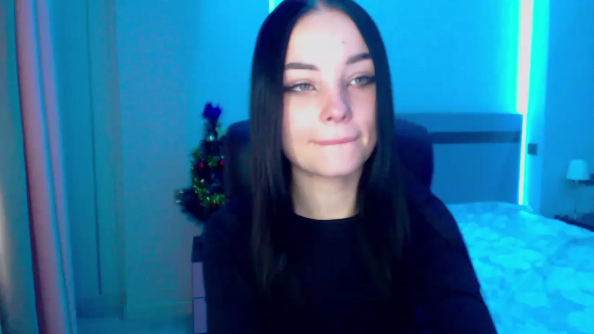 Gallery image thumbnail from SonyaOlsen's myfreecams stream on, 01/19/2023, 10:18 image 3 of 20