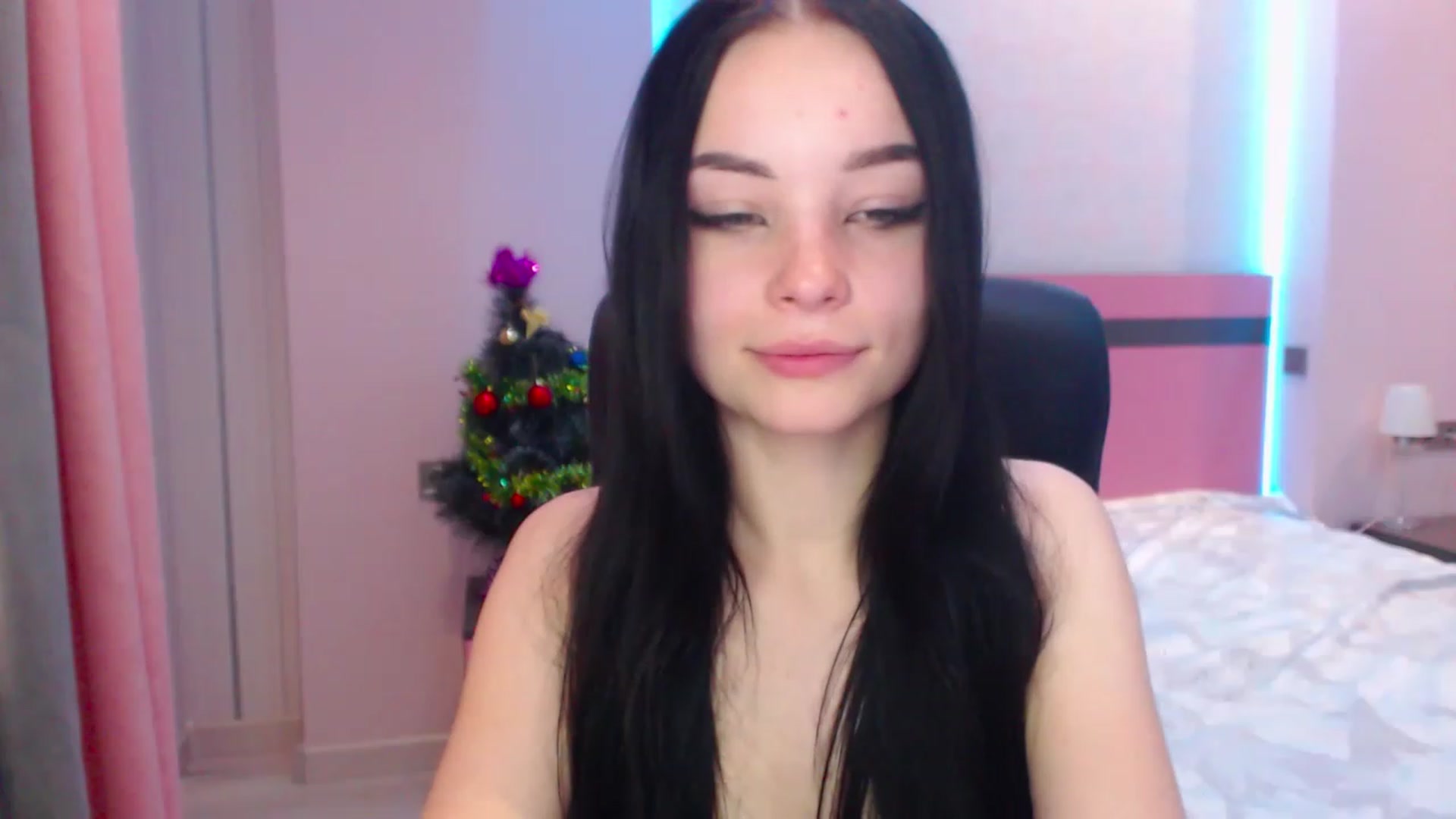 Gallery image thumbnail from SonyaOlsen's myfreecams stream on, 01/19/2023, 10:41 image 11 of 20
