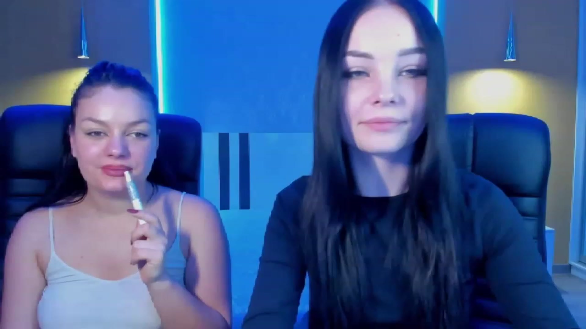 Gallery image thumbnail from SonyaOlsen's myfreecams stream on, 01/19/2023, 13:34 image 5 of 20