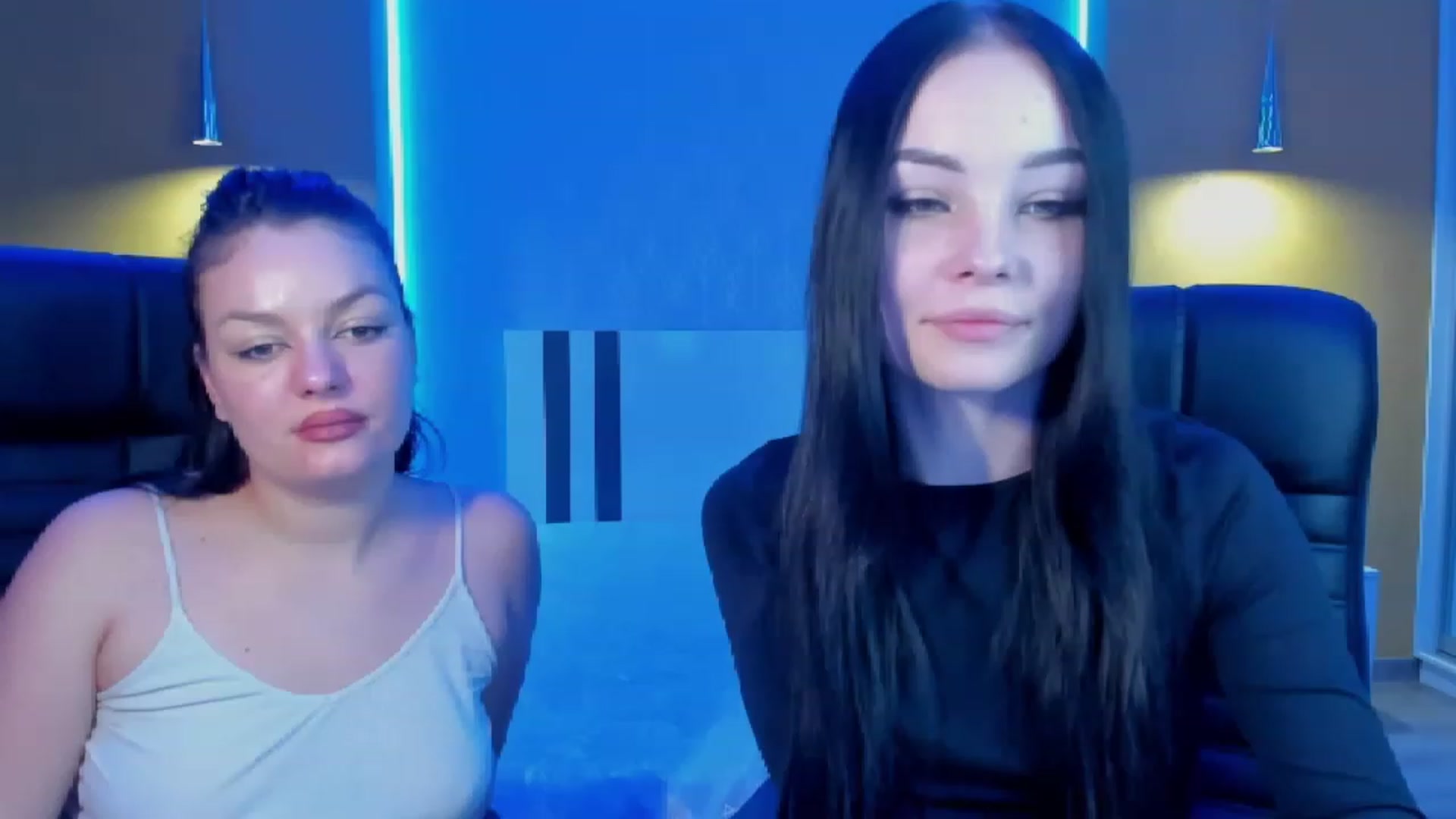Gallery image thumbnail from SonyaOlsen's myfreecams stream on, 01/19/2023, 13:34 image 12 of 20