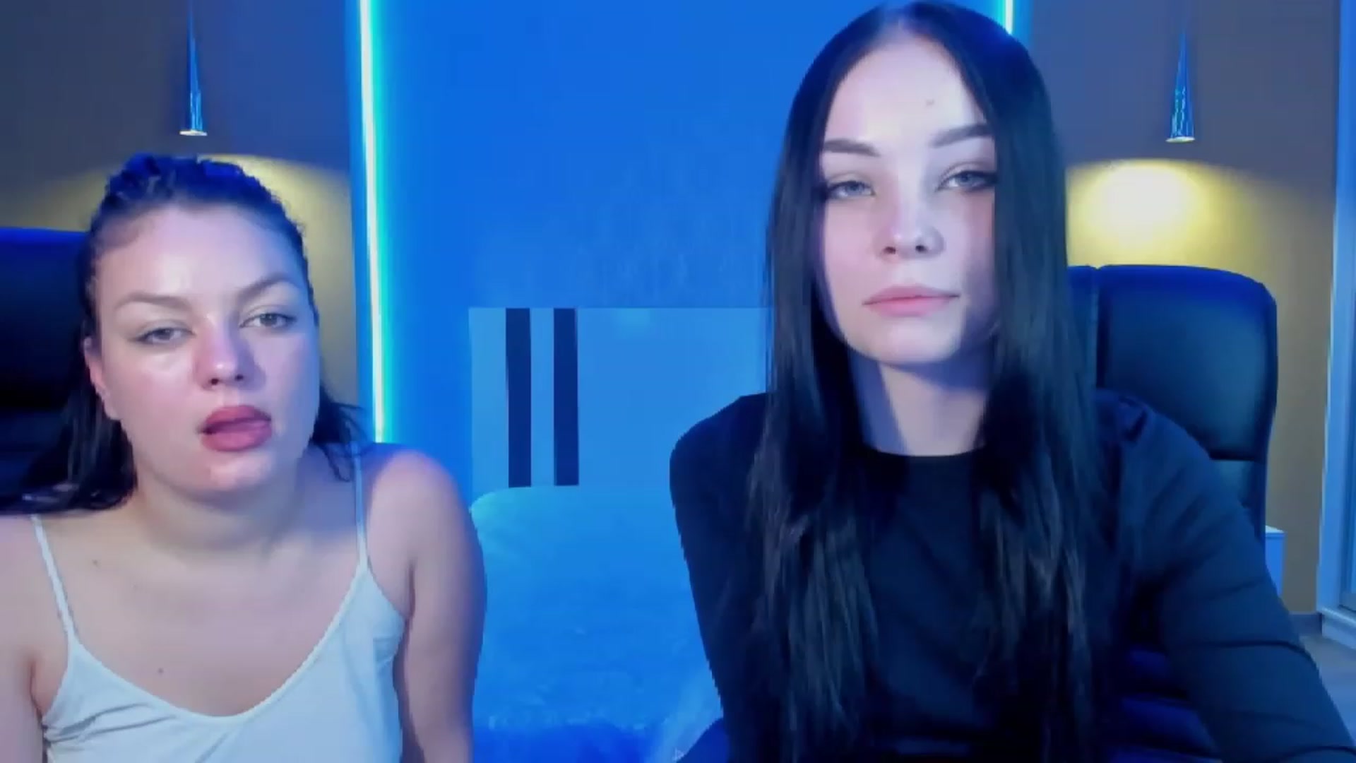 Gallery image thumbnail from SonyaOlsen's myfreecams stream on, 01/19/2023, 13:34 image 18 of 20