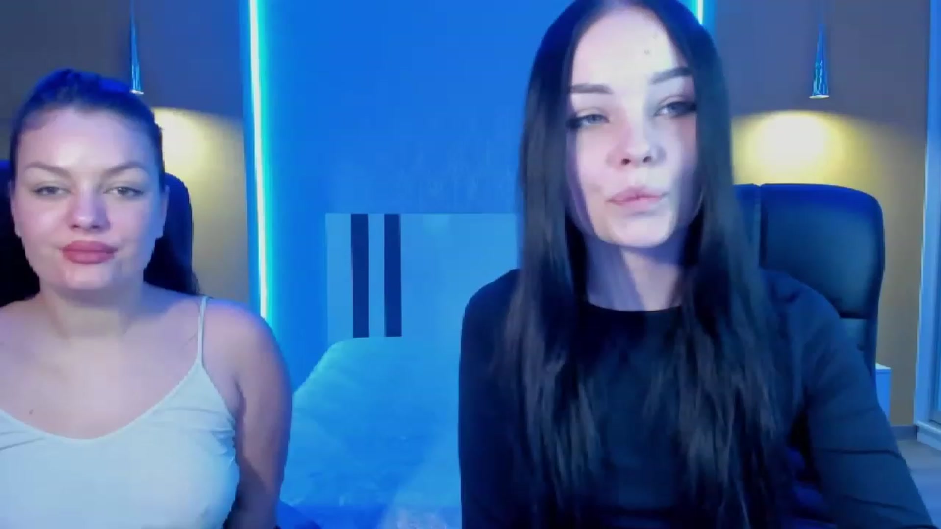 Gallery image thumbnail from SonyaOlsen's myfreecams stream on, 01/19/2023, 13:34 image 8 of 20