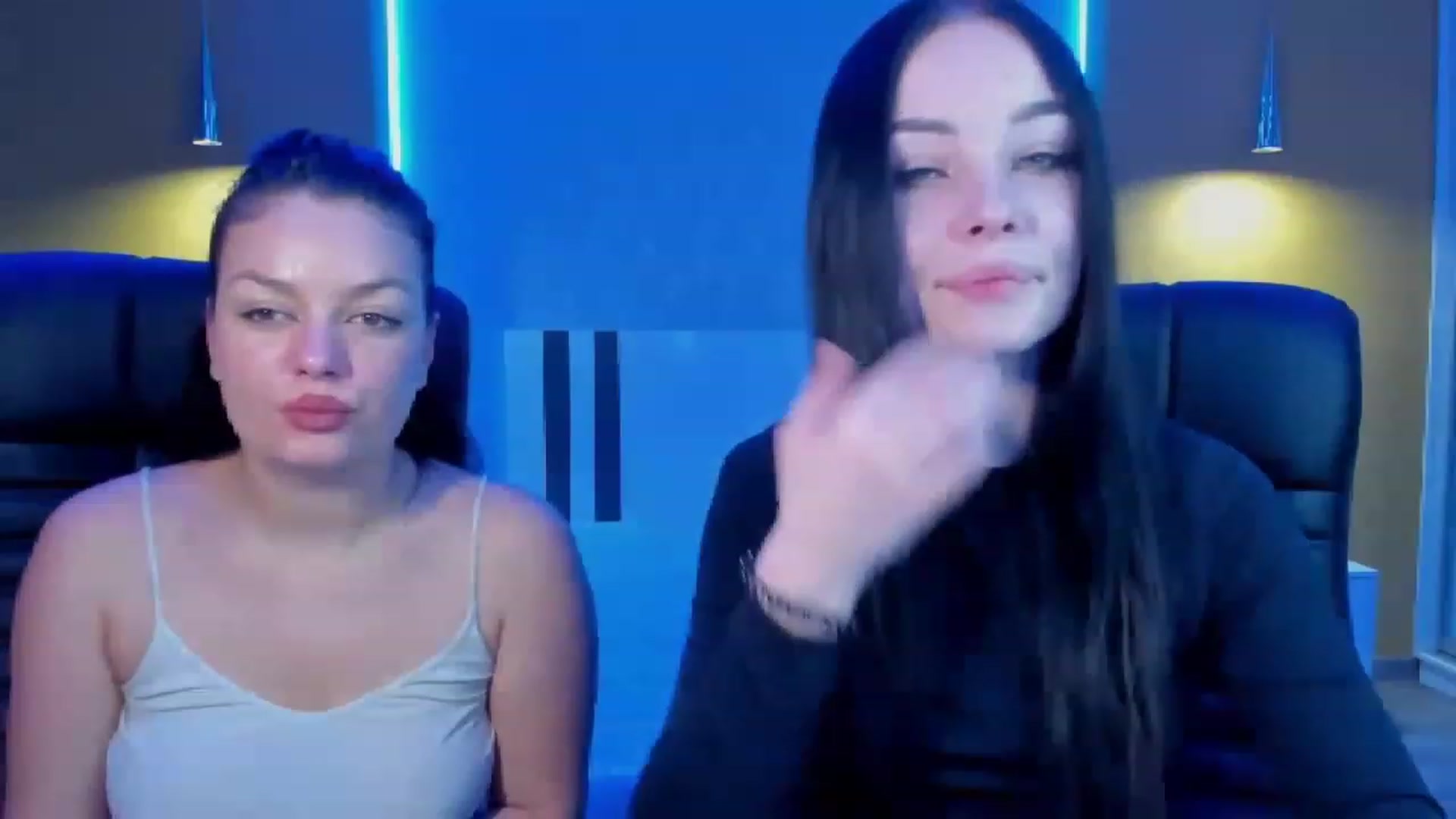 Gallery image thumbnail from SonyaOlsen's myfreecams stream on, 01/19/2023, 13:34 image 2 of 20