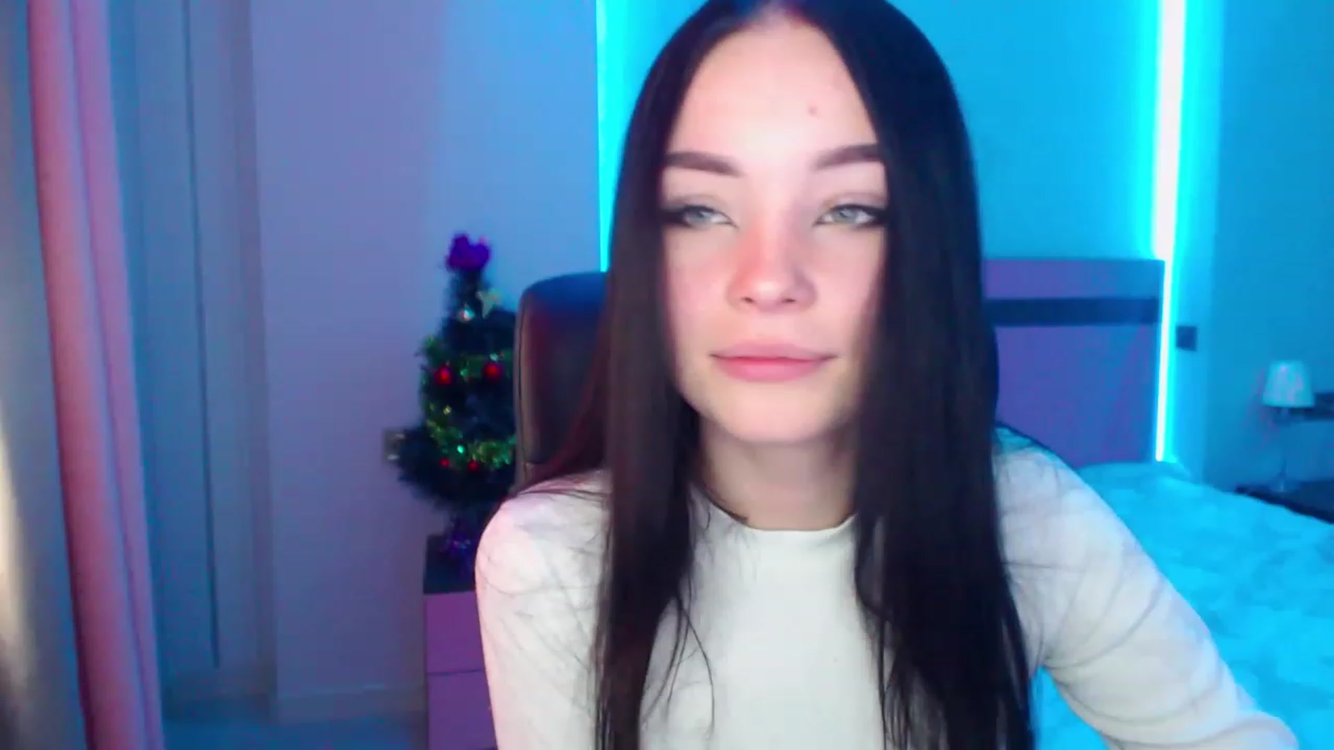 Gallery image thumbnail from SonyaOlsen's myfreecams stream on, 01/20/2023, 08:45 image 5 of 20