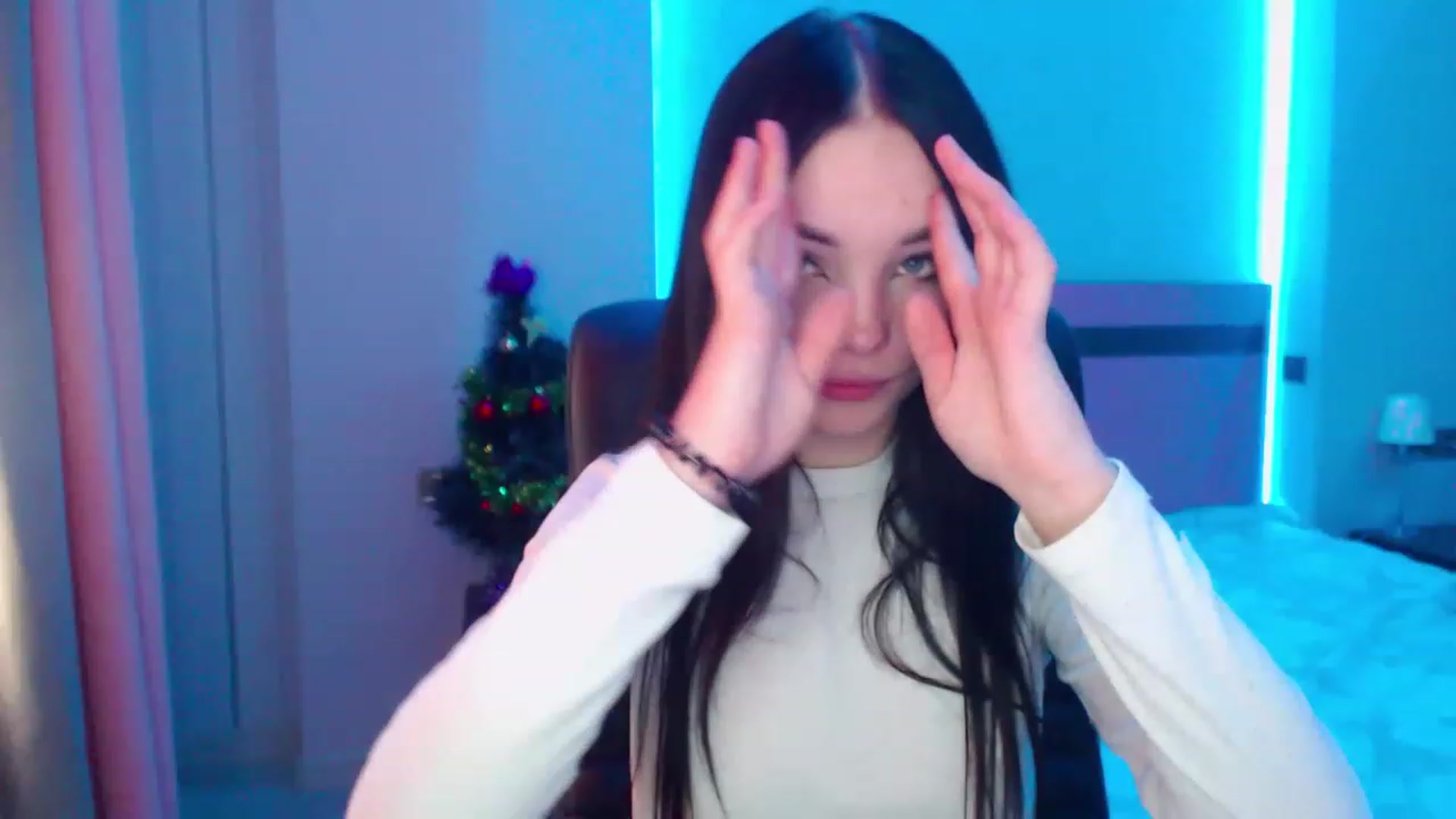 Gallery image thumbnail from SonyaOlsen's myfreecams stream on, 01/20/2023, 08:45 image 1 of 20