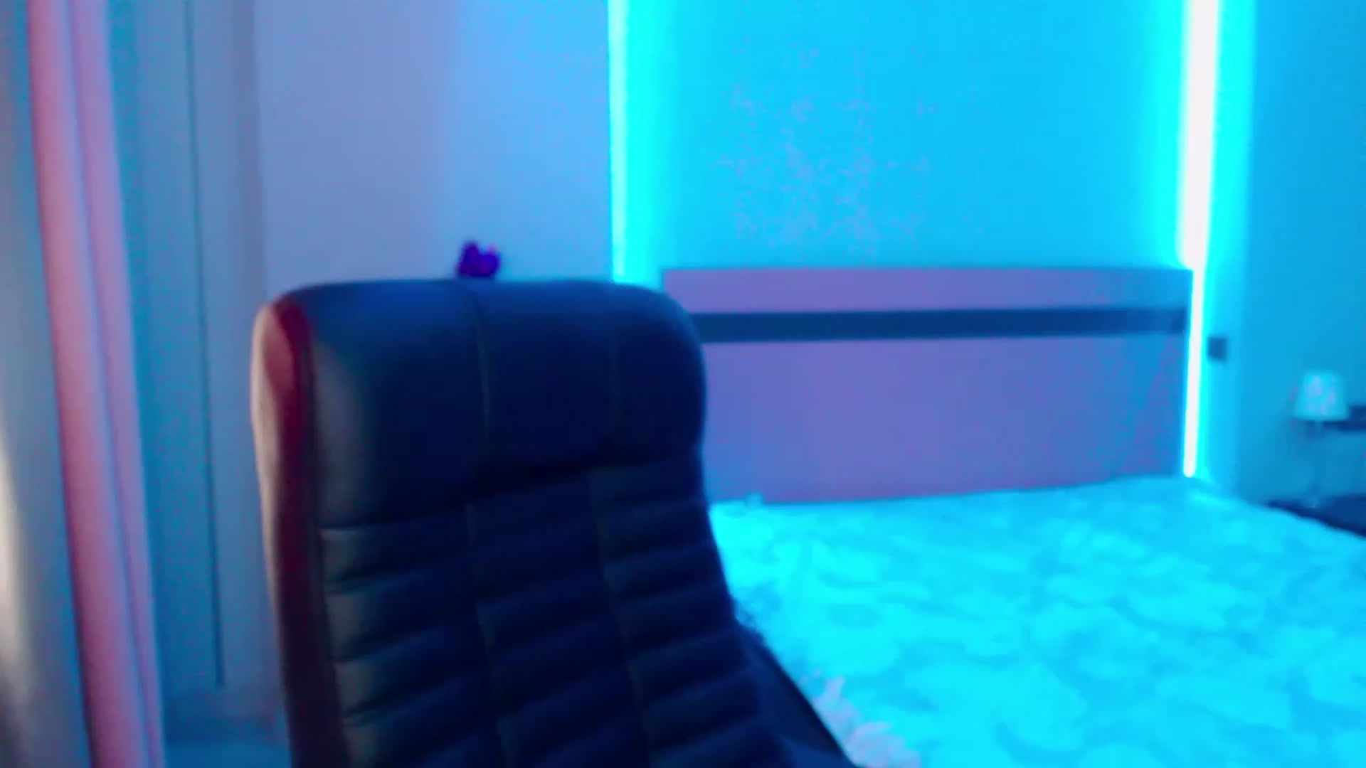 Gallery image thumbnail from SonyaOlsen's myfreecams stream on, 01/20/2023, 08:45 image 17 of 20