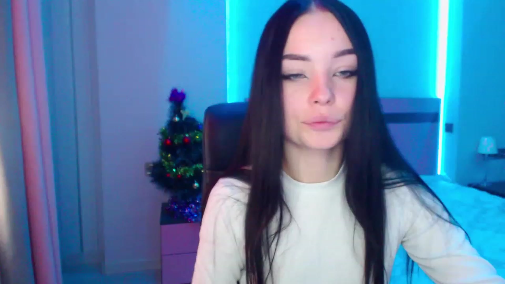 Gallery image thumbnail from SonyaOlsen's myfreecams stream on, 01/20/2023, 08:45 image 16 of 20