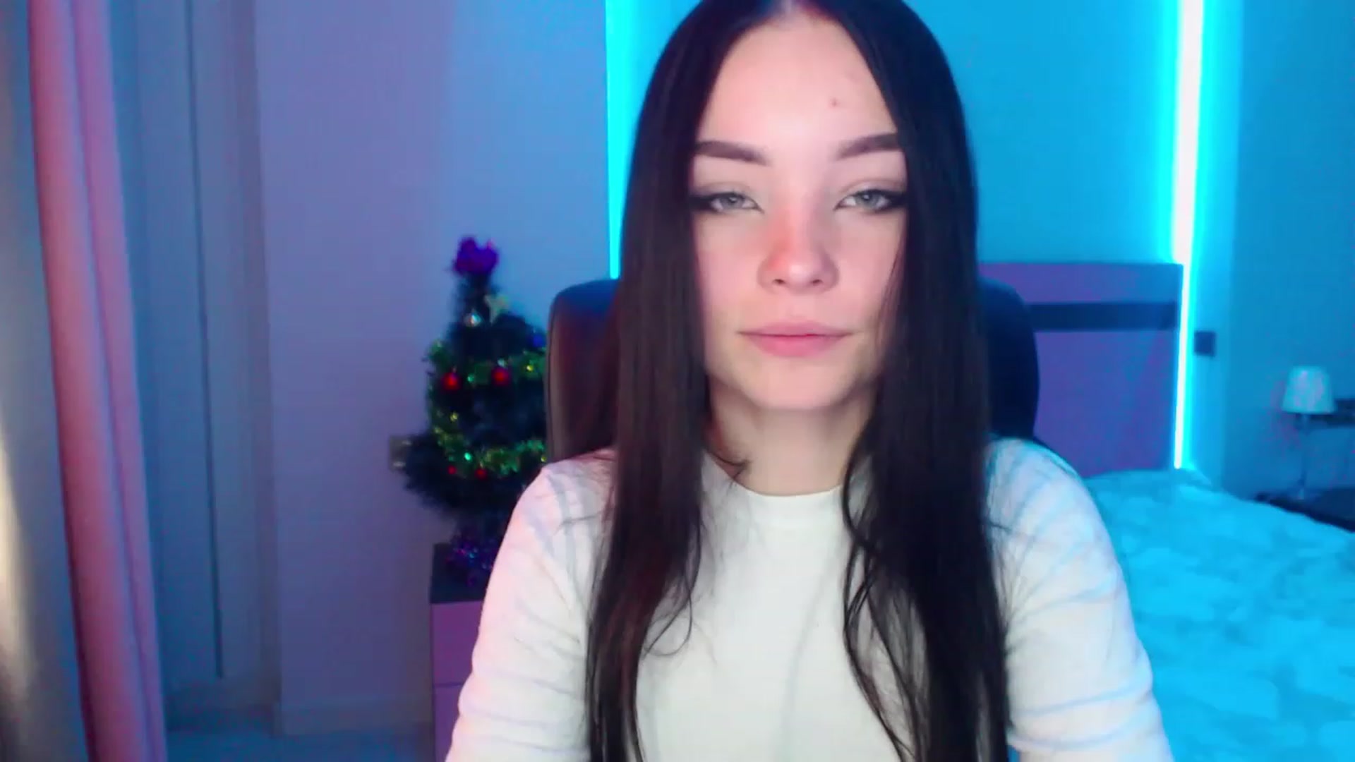 Gallery image thumbnail from SonyaOlsen's myfreecams stream on, 01/20/2023, 08:45 image 3 of 20
