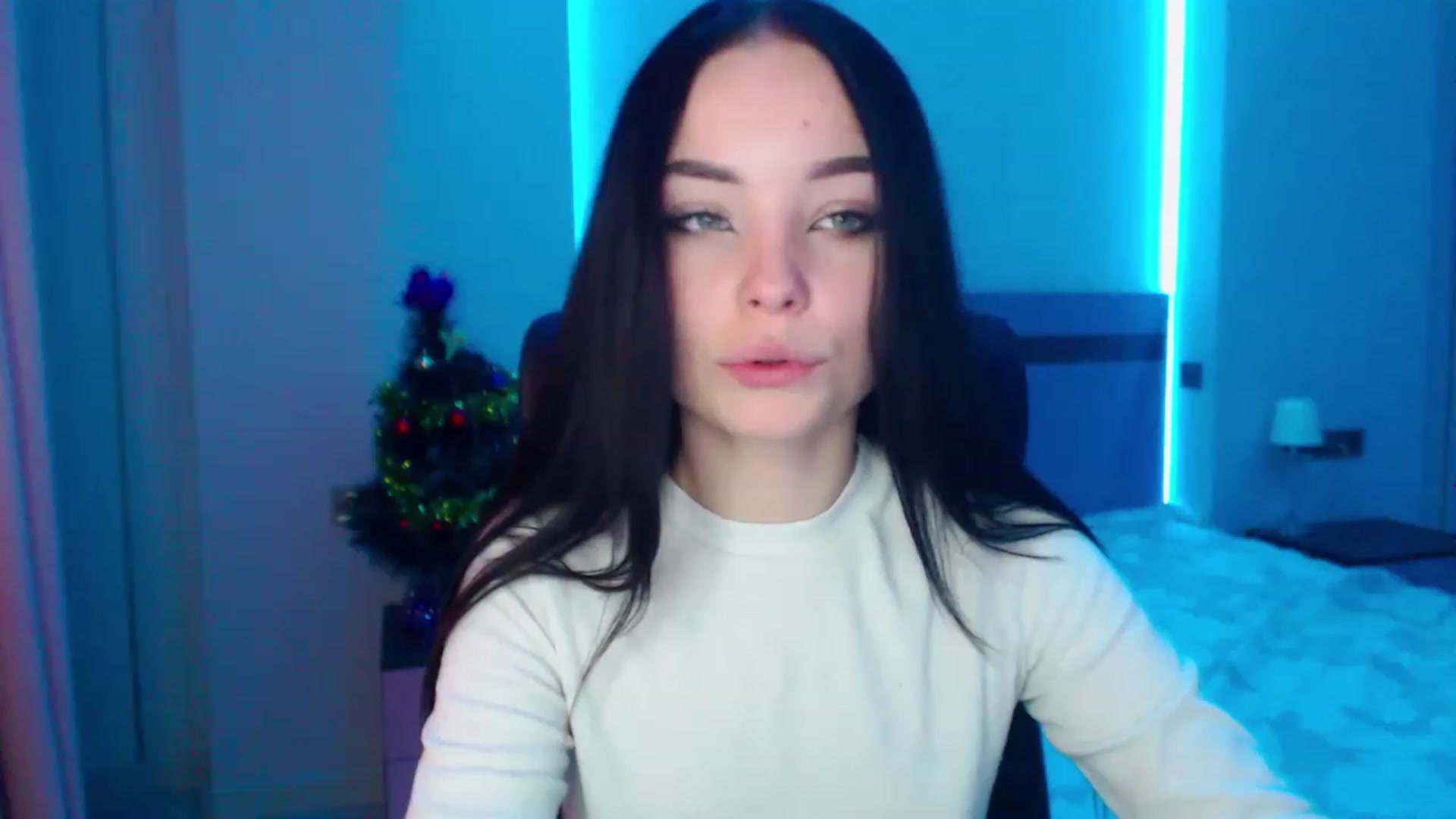Gallery image thumbnail from SonyaOlsen's myfreecams stream on, 01/20/2023, 09:53 image 8 of 20