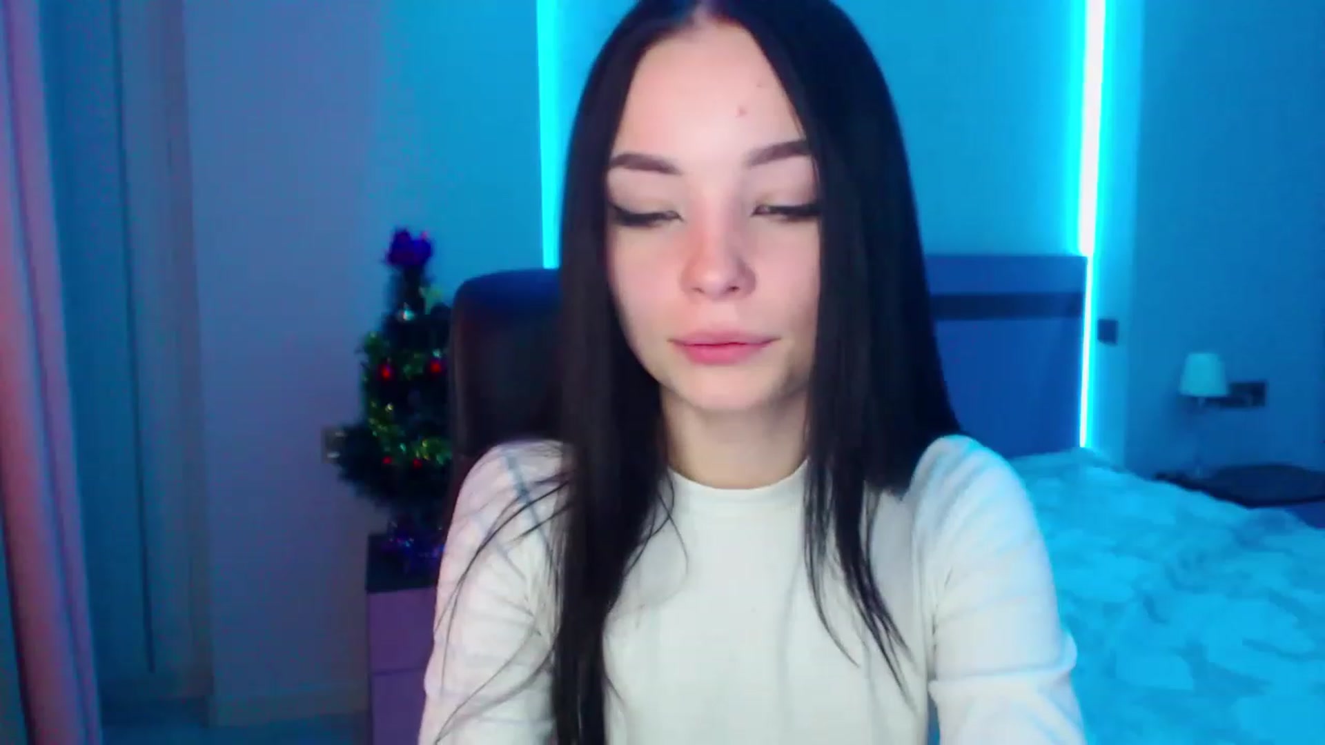 Gallery image thumbnail from SonyaOlsen's myfreecams stream on, 01/20/2023, 11:19 image 8 of 20
