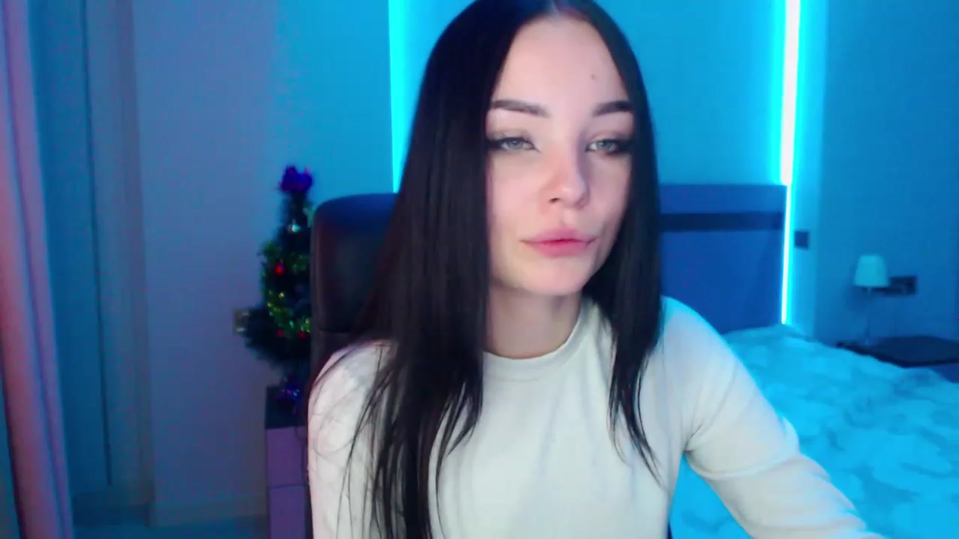 Gallery image thumbnail from SonyaOlsen's myfreecams stream on, 01/20/2023, 11:19 image 9 of 20