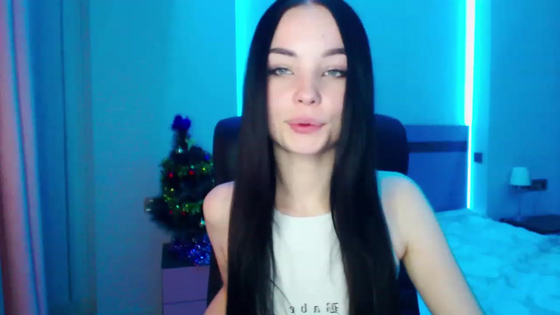 Gallery image thumbnail from SonyaOlsen's myfreecams stream on, 01/21/2023, 11:36 image 10 of 20