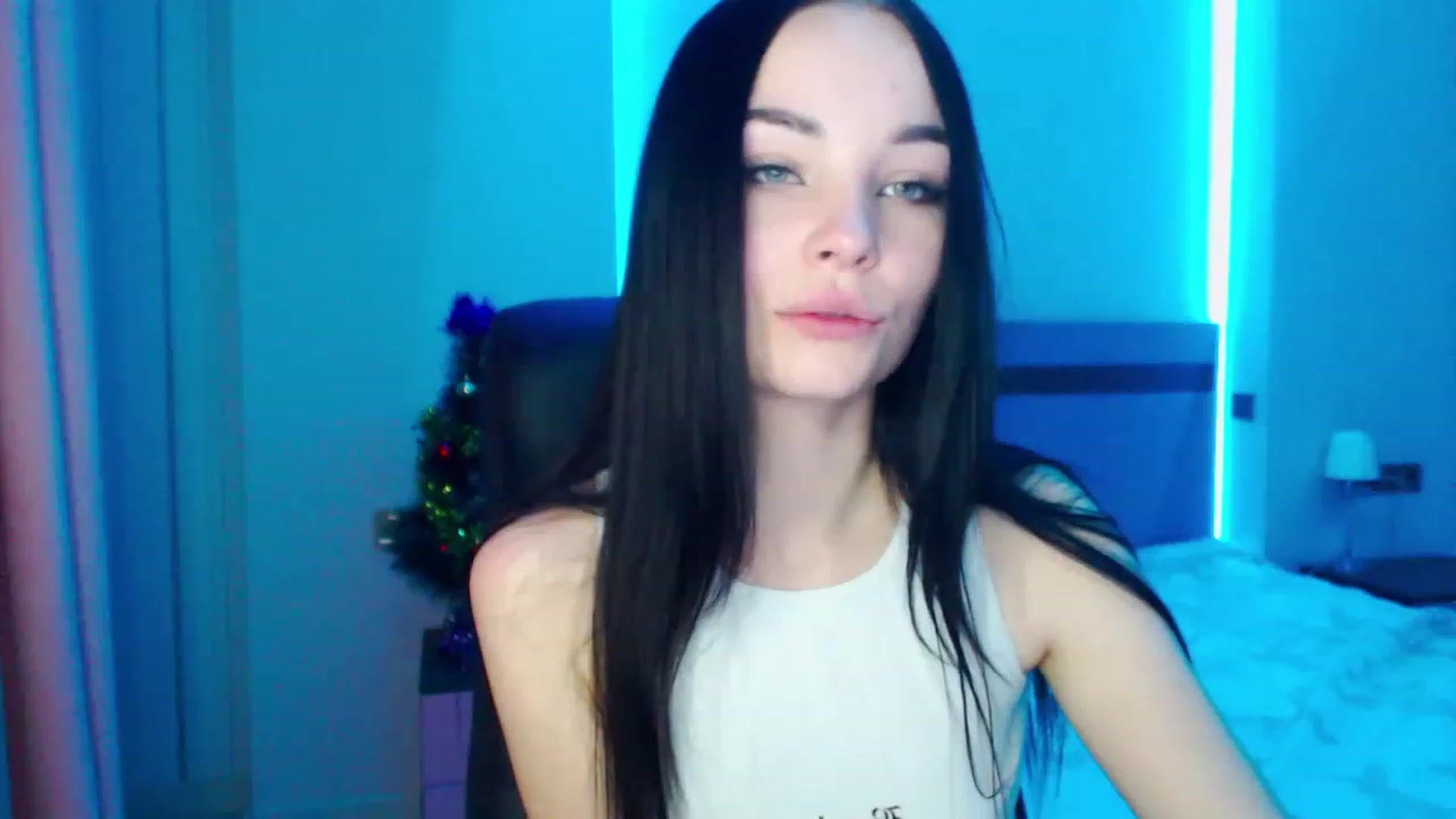 Gallery image thumbnail from SonyaOlsen's myfreecams stream on, 01/21/2023, 11:36 image 18 of 20