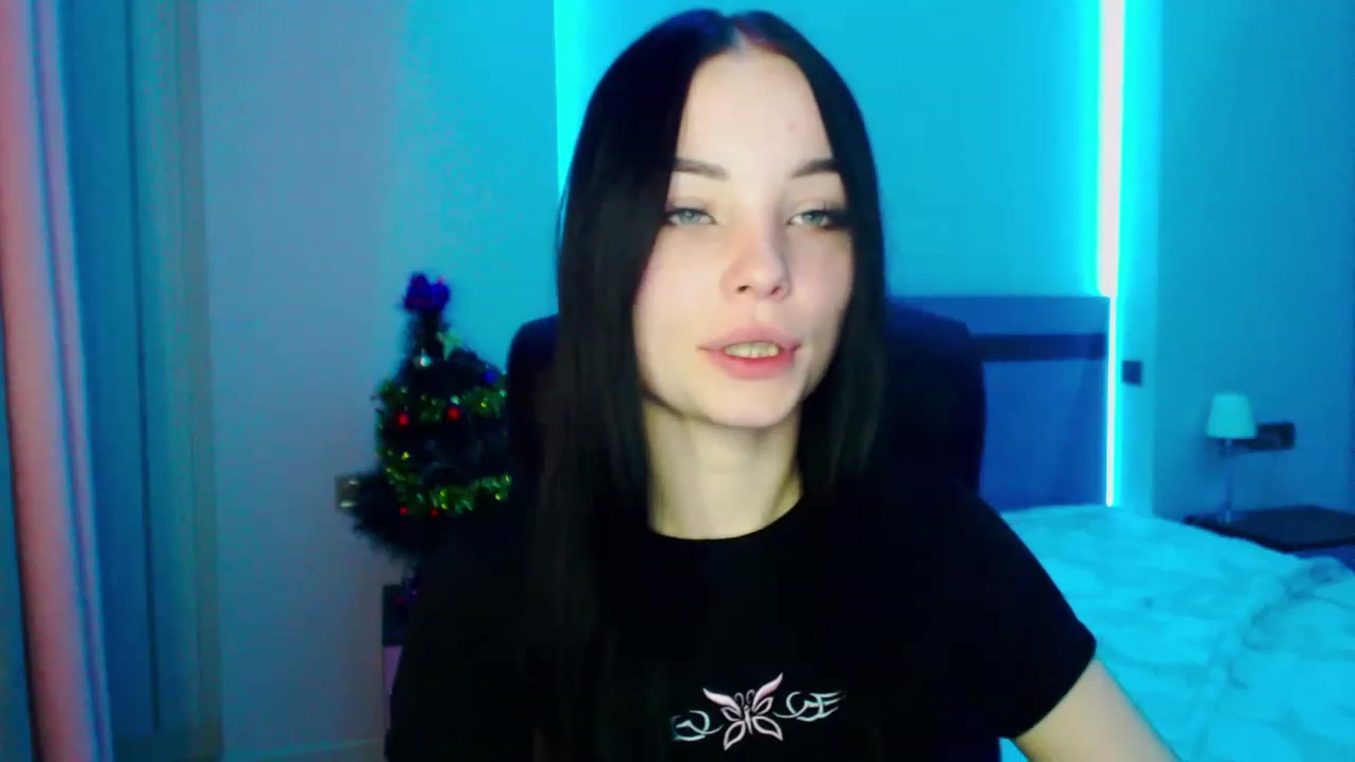 Gallery image thumbnail from SonyaOlsen's myfreecams stream on, 01/23/2023, 10:05 image 10 of 20