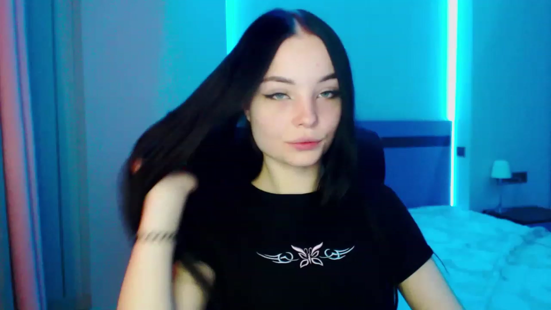 Gallery image thumbnail from SonyaOlsen's myfreecams stream on, 01/23/2023, 10:05 image 3 of 20