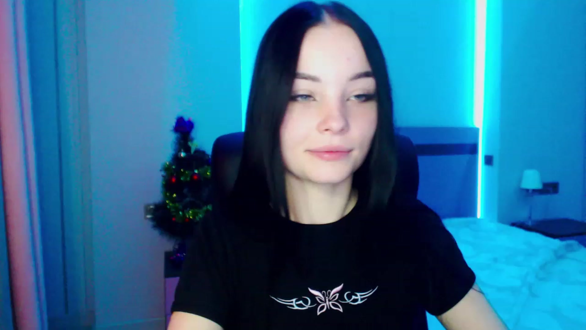 Gallery image thumbnail from SonyaOlsen's myfreecams stream on, 01/23/2023, 10:05 image 18 of 20
