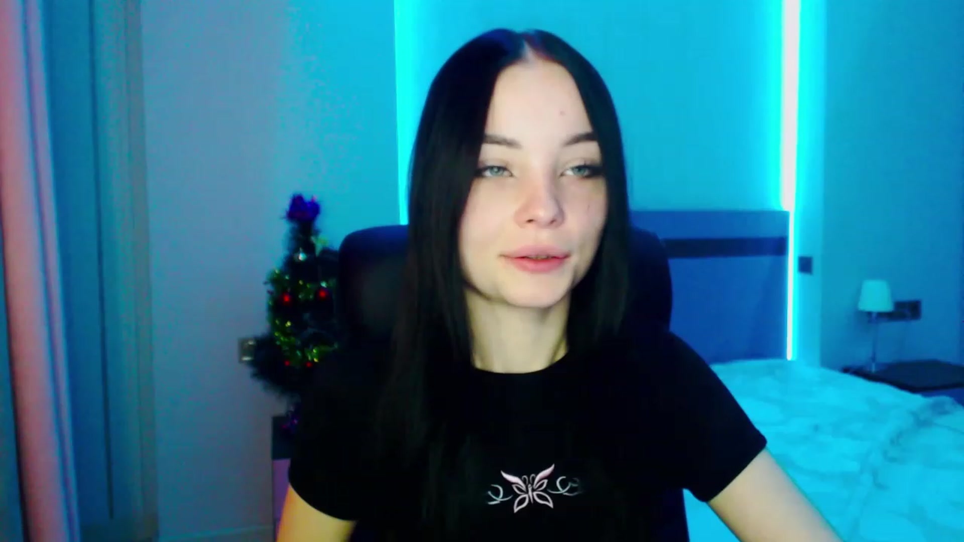 Gallery image thumbnail from SonyaOlsen's myfreecams stream on, 01/23/2023, 10:05 image 13 of 20