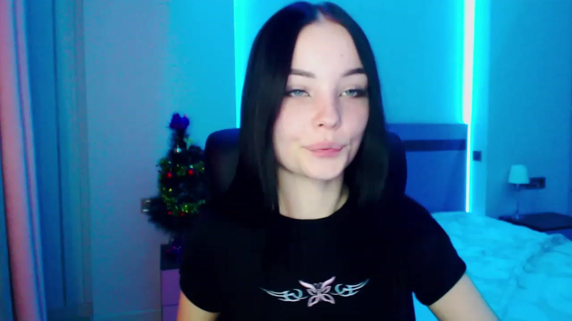 Gallery image thumbnail from SonyaOlsen's myfreecams stream on, 01/23/2023, 10:05 image 20 of 20