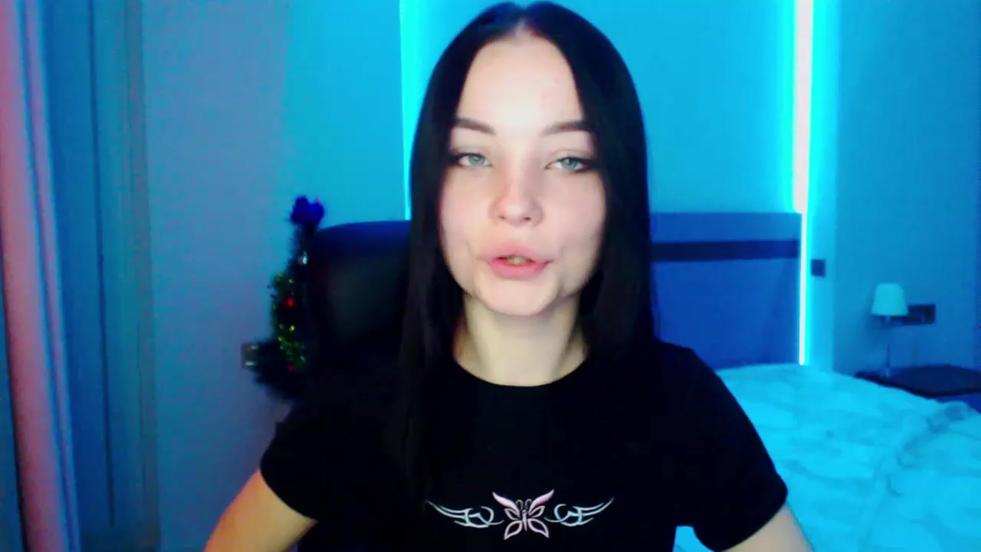 Gallery image thumbnail from SonyaOlsen's myfreecams stream on, 01/23/2023, 11:24 image 17 of 20