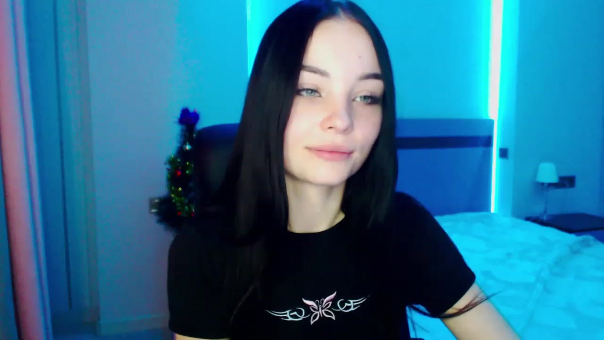 Gallery image thumbnail from SonyaOlsen's myfreecams stream on, 01/23/2023, 11:24 image 15 of 20
