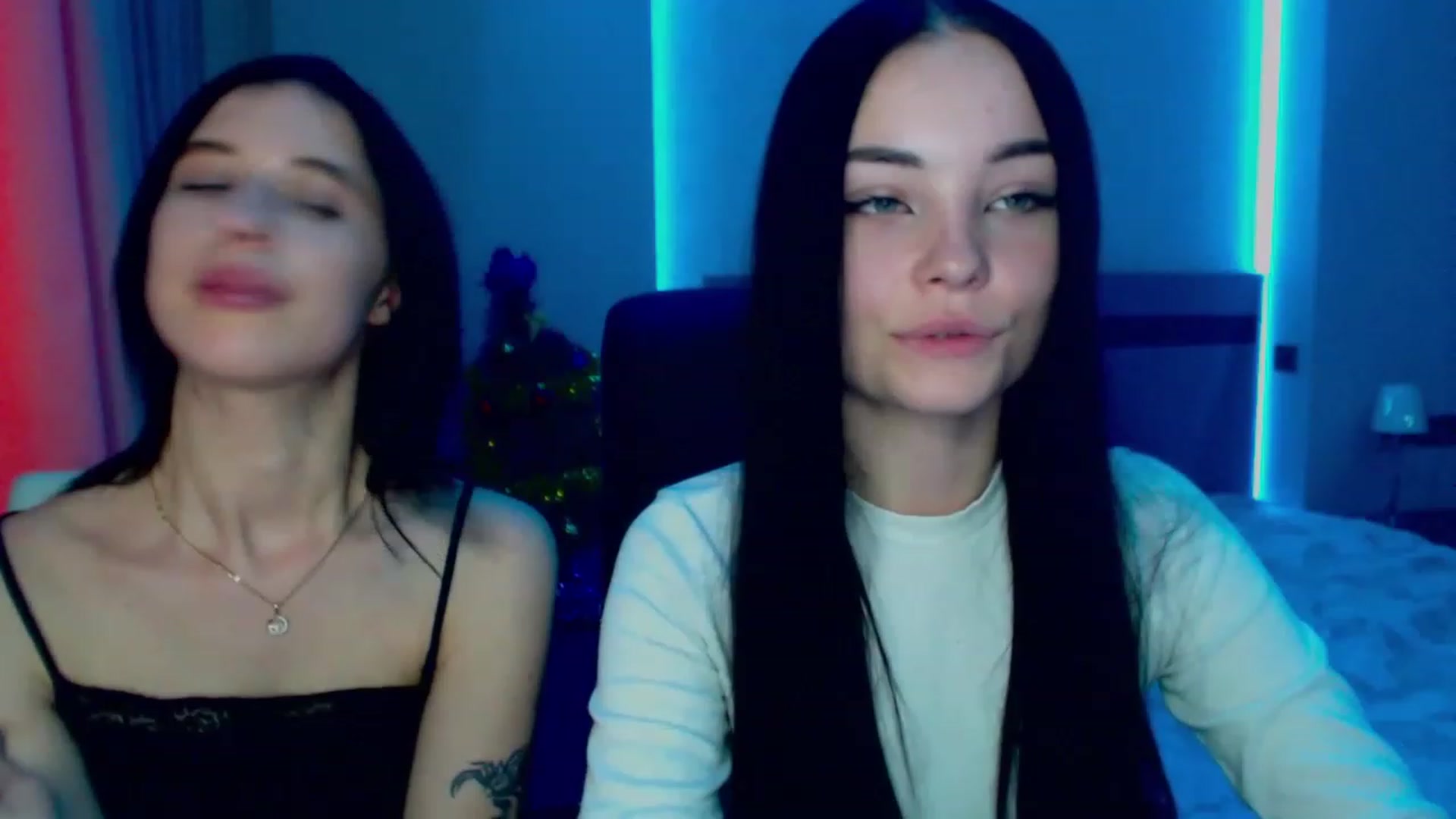 Gallery image thumbnail from SonyaOlsen's myfreecams stream on, 01/25/2023, 13:54 image 10 of 20