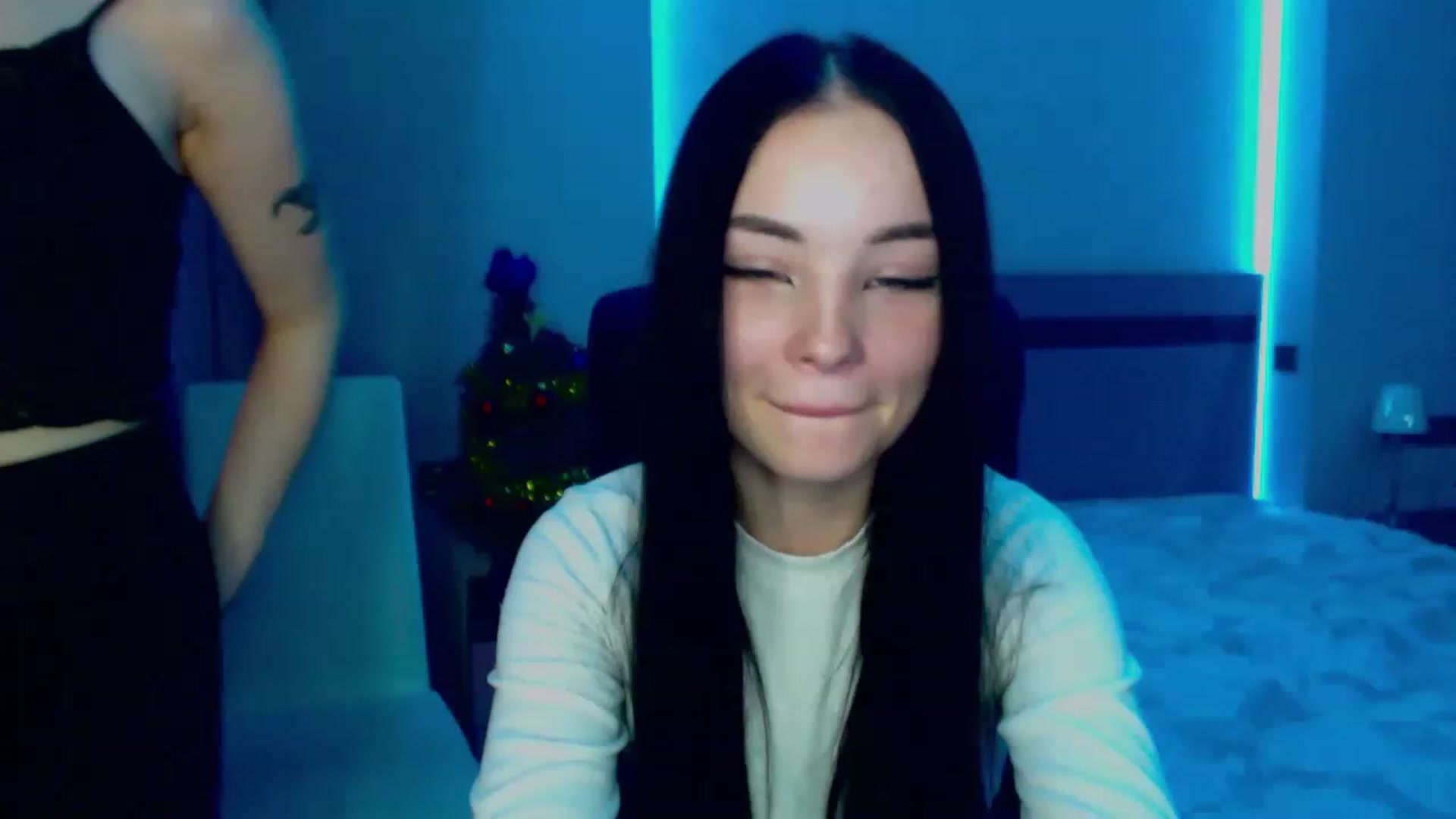 Gallery image thumbnail from SonyaOlsen's myfreecams stream on, 01/25/2023, 13:54 image 12 of 20