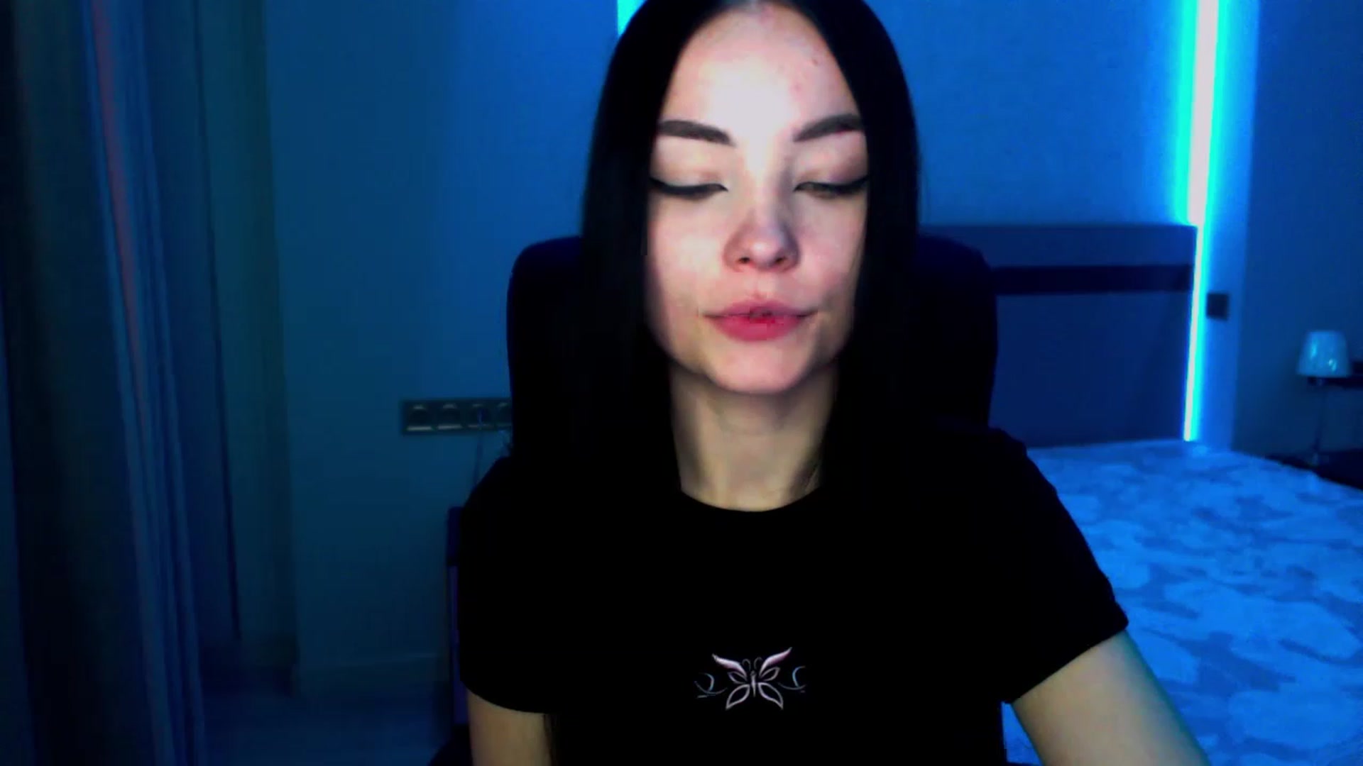 Gallery image thumbnail from SonyaOlsen's myfreecams stream on, 01/31/2023, 13:45 image 18 of 20