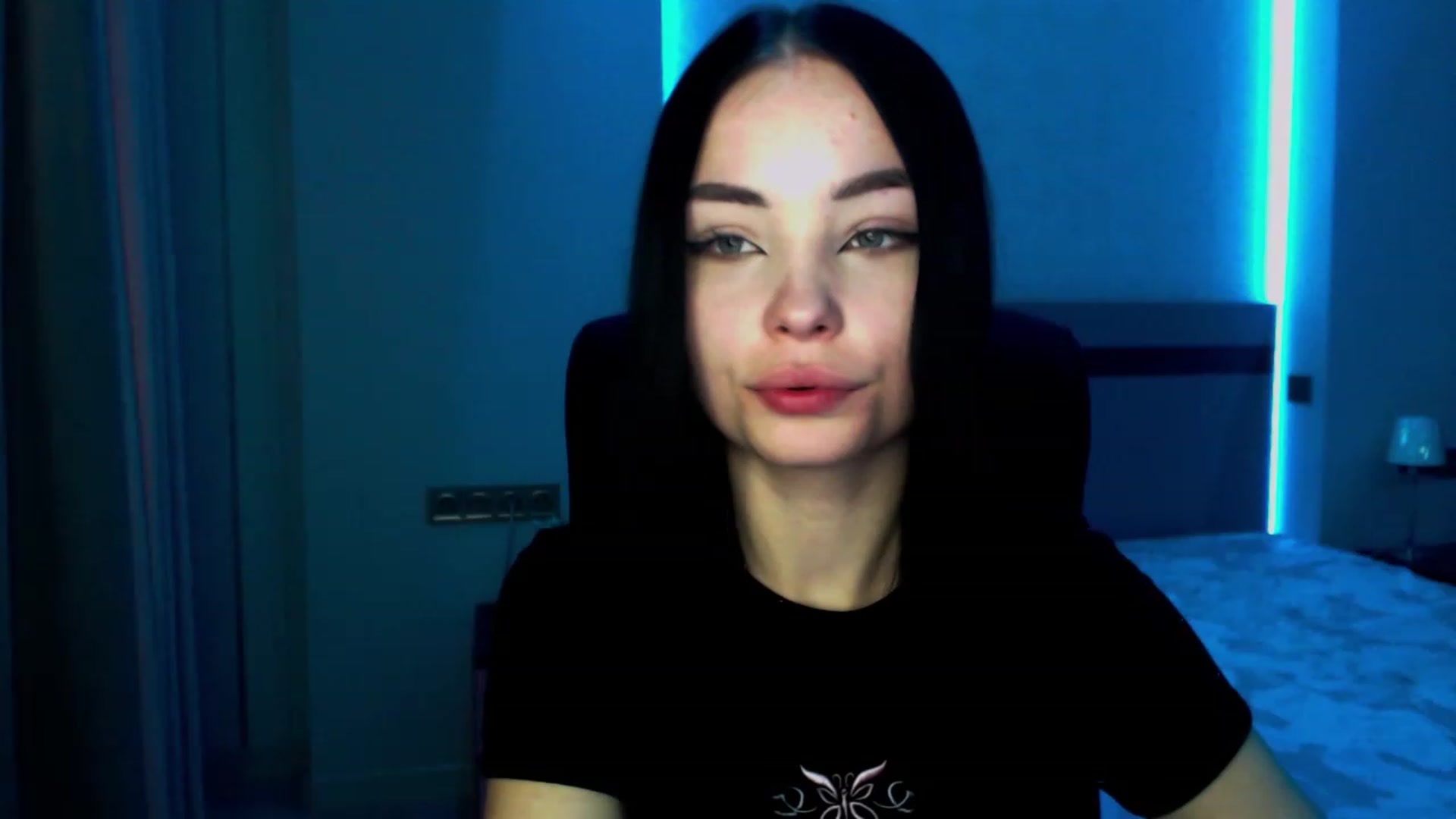 Gallery image thumbnail from SonyaOlsen's myfreecams stream on, 01/31/2023, 13:45 image 5 of 20