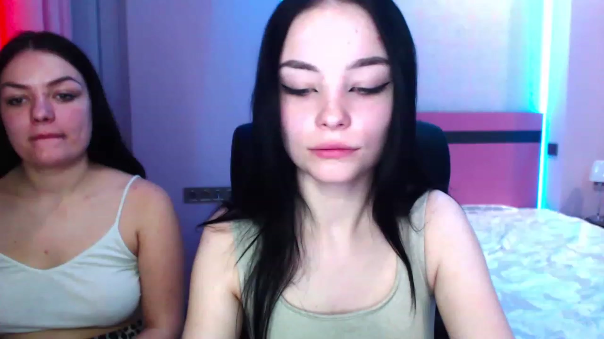 Gallery image thumbnail from SonyaOlsen's myfreecams stream on, 02/02/2023, 11:18 image 18 of 20