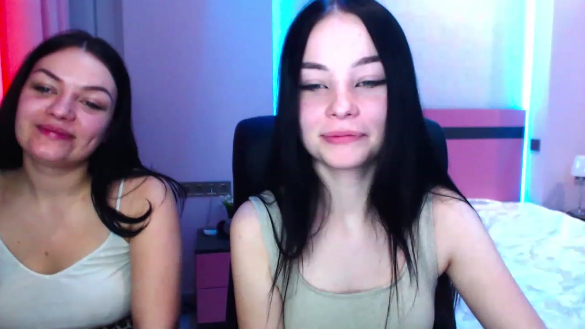 Gallery image thumbnail from SonyaOlsen's myfreecams stream on, 02/02/2023, 11:18 image 13 of 20