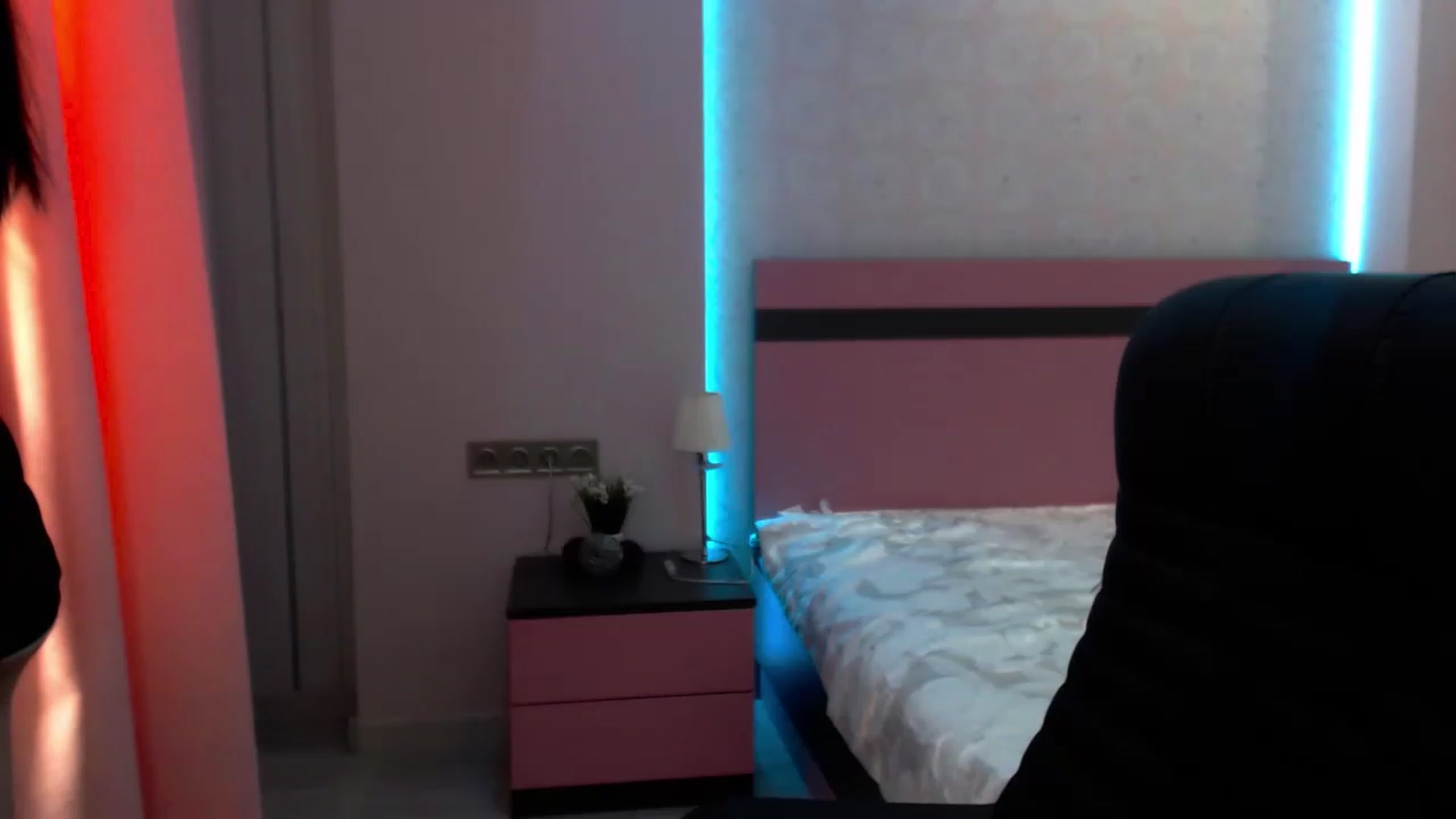Gallery image thumbnail from SonyaOlsen's myfreecams stream on, 02/06/2023, 09:32 image 16 of 20