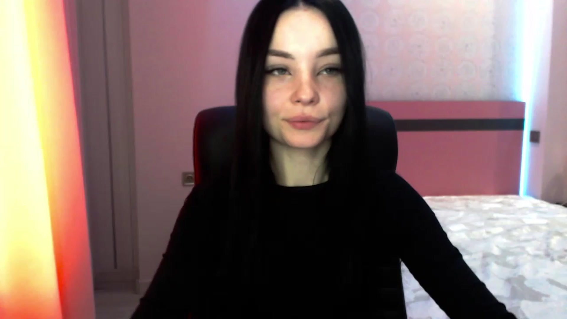 Gallery image thumbnail from SonyaOlsen's myfreecams stream on, 02/06/2023, 09:32 image 4 of 20