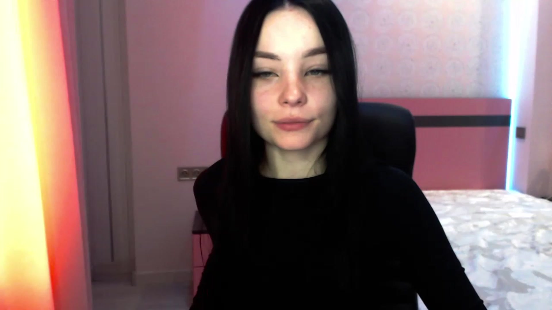 Gallery image thumbnail from SonyaOlsen's myfreecams stream on, 02/06/2023, 09:32 image 13 of 20