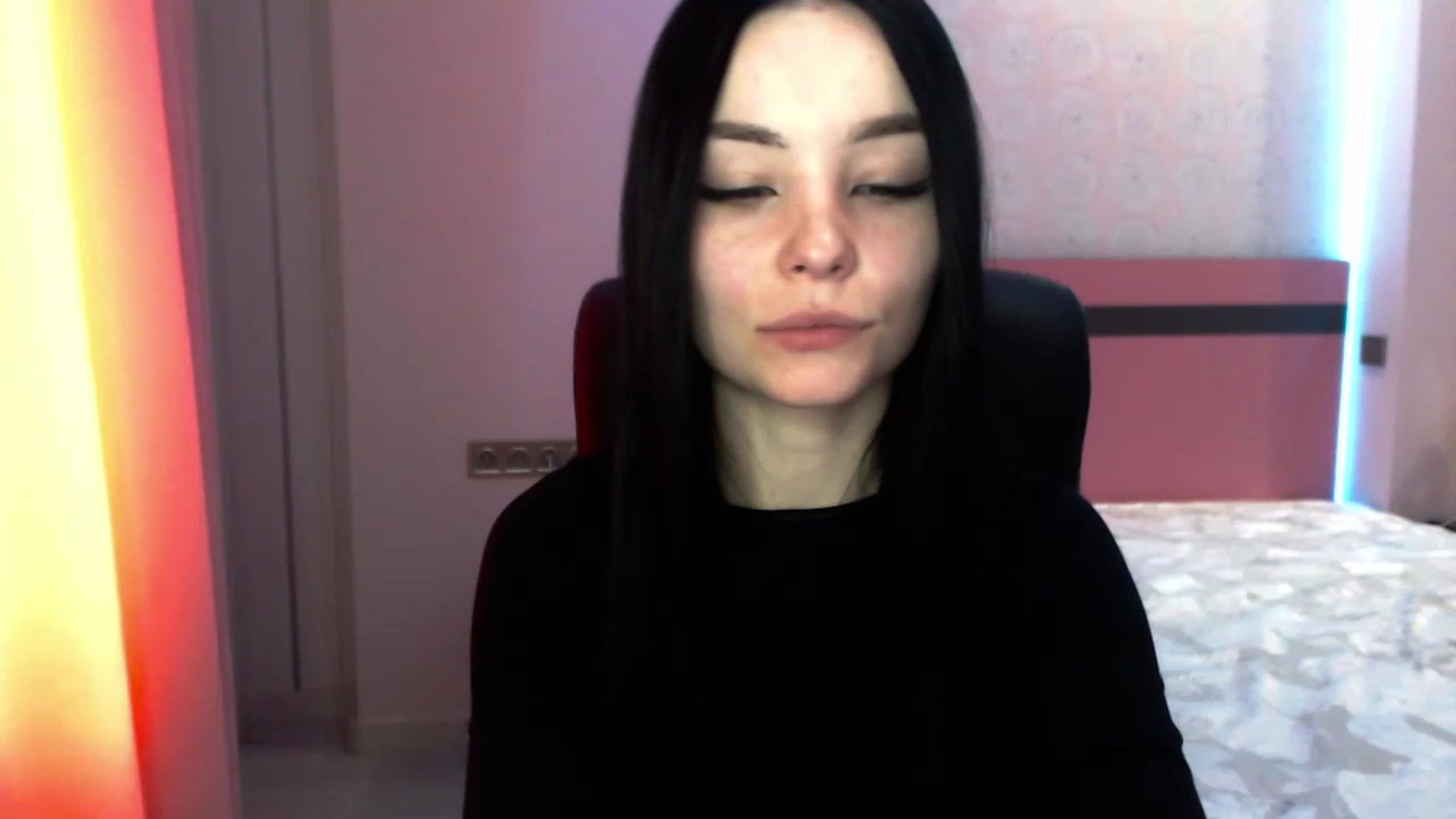 Gallery image thumbnail from SonyaOlsen's myfreecams stream on, 02/06/2023, 09:32 image 15 of 20
