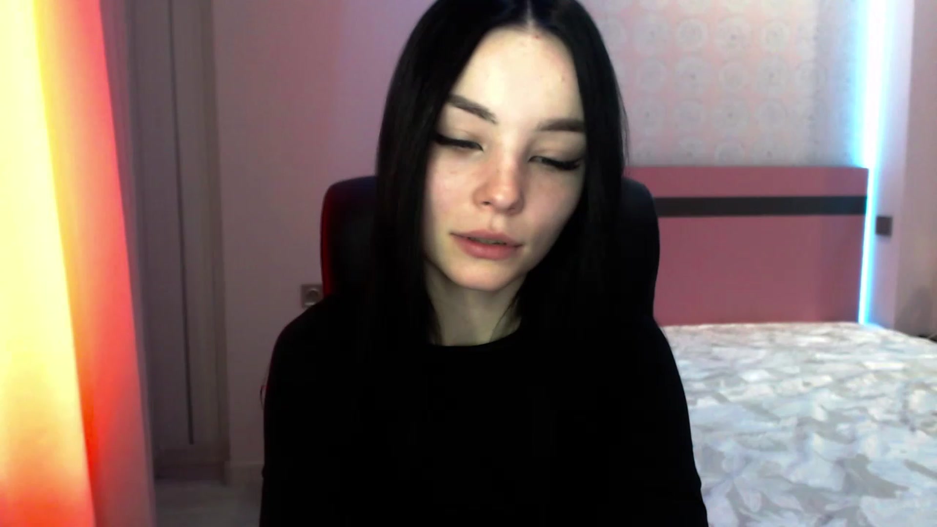 Gallery image thumbnail from SonyaOlsen's myfreecams stream on, 02/06/2023, 09:32 image 6 of 20