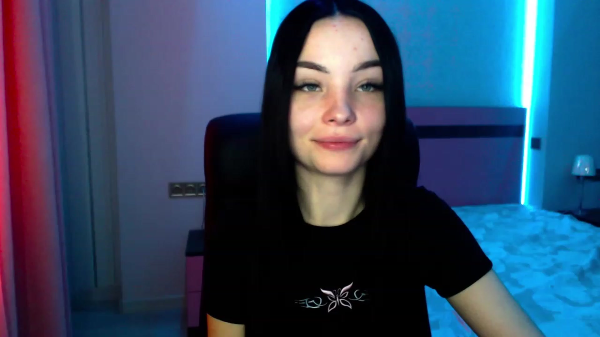 Gallery image thumbnail from SonyaOlsen's myfreecams stream on, 02/07/2023, 10:50 image 16 of 20