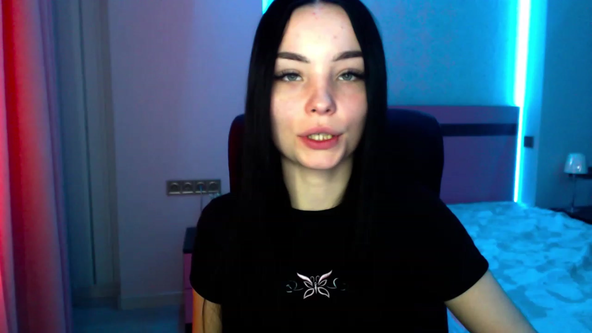Gallery image thumbnail from SonyaOlsen's myfreecams stream on, 02/07/2023, 10:50 image 12 of 20