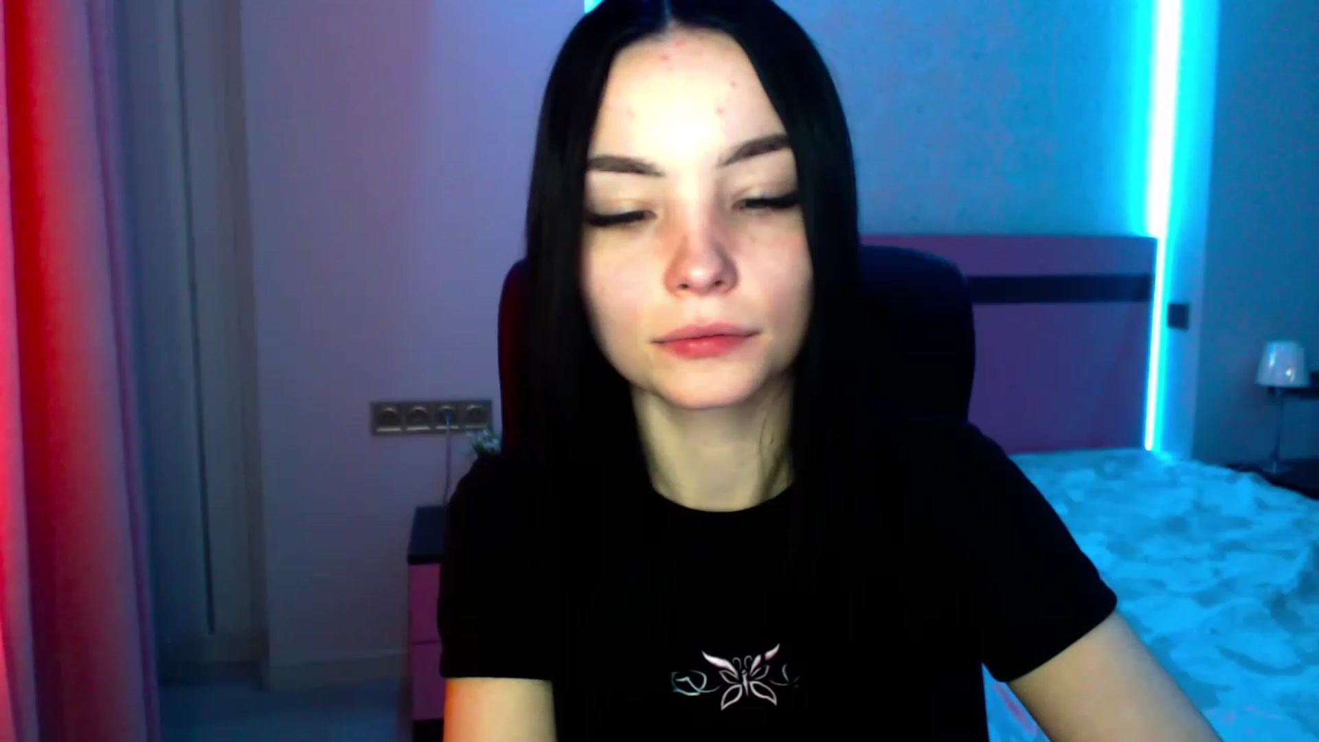 Gallery image thumbnail from SonyaOlsen's myfreecams stream on, 02/07/2023, 10:50 image 18 of 20