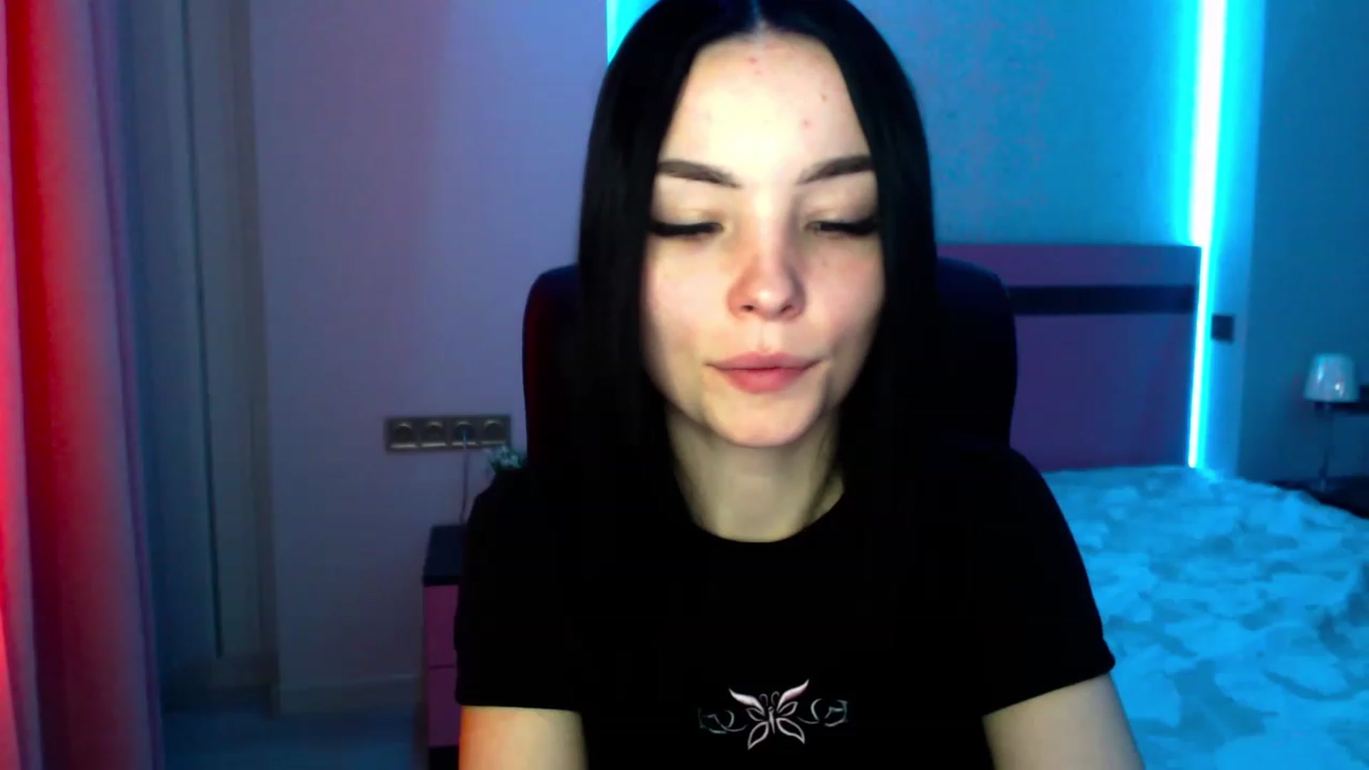 Gallery image thumbnail from SonyaOlsen's myfreecams stream on, 02/07/2023, 10:50 image 17 of 20
