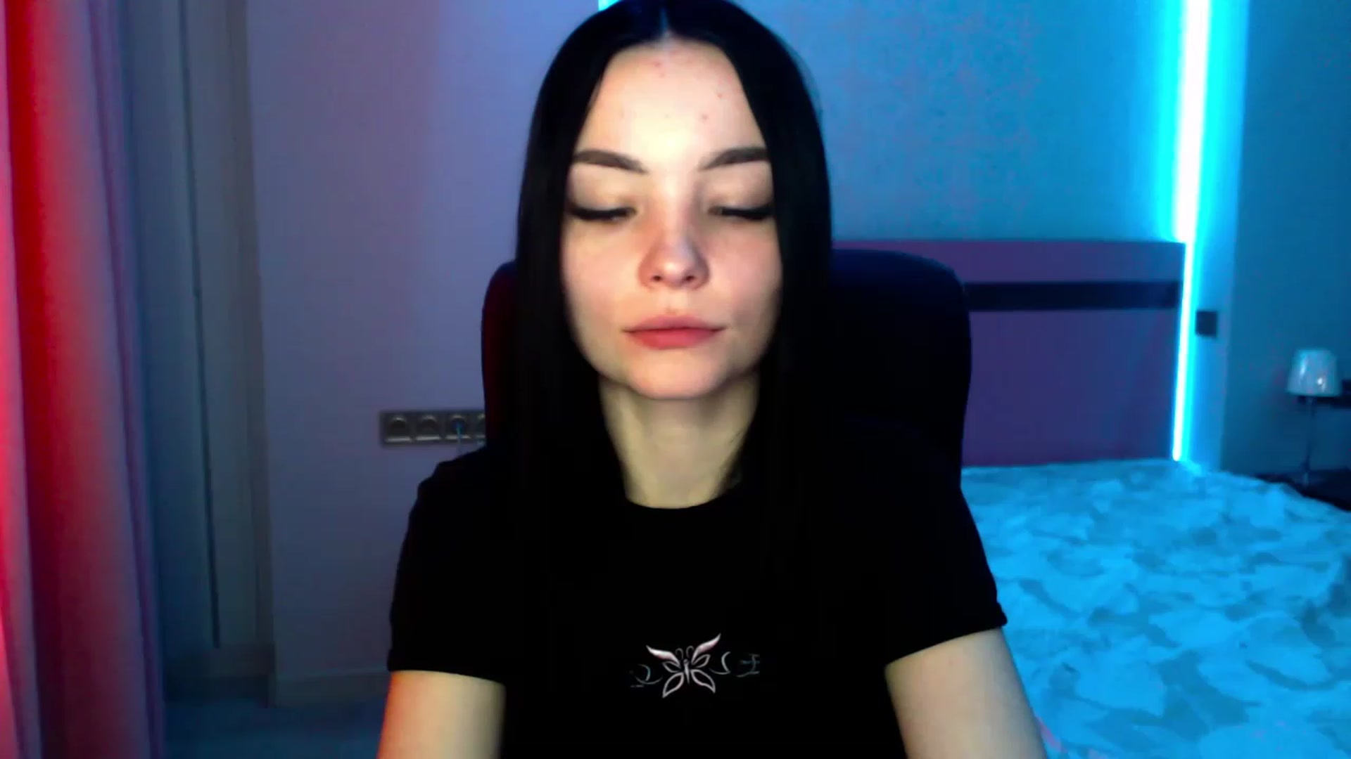 Gallery image thumbnail from SonyaOlsen's myfreecams stream on, 02/07/2023, 10:50 image 7 of 20