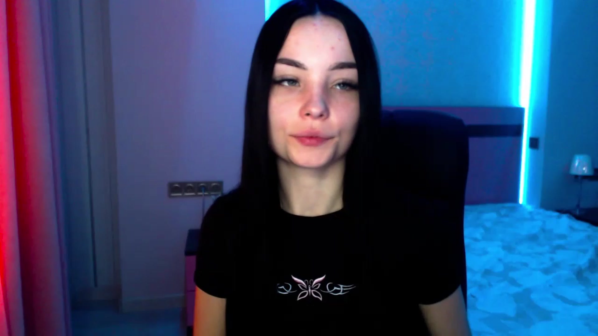 Gallery image thumbnail from SonyaOlsen's myfreecams stream on, 02/07/2023, 11:23 image 16 of 20