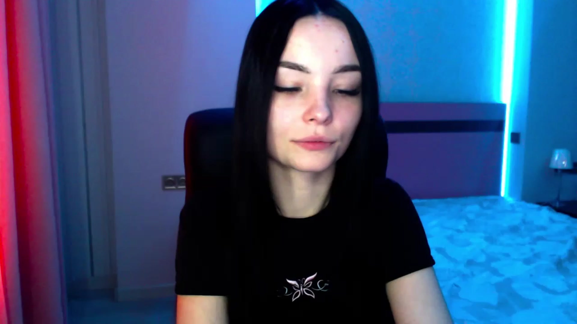 Gallery image thumbnail from SonyaOlsen's myfreecams stream on, 02/07/2023, 11:23 image 13 of 20