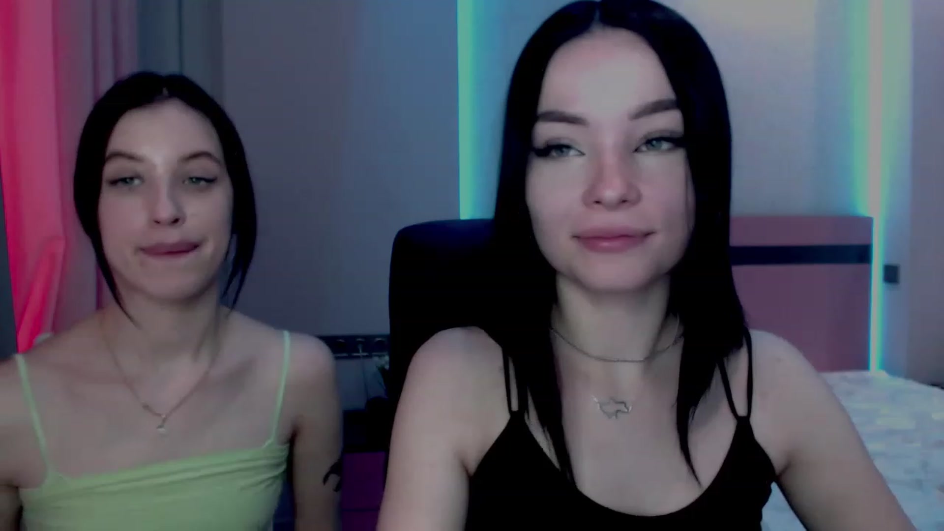 Gallery image thumbnail from SonyaOlsen's myfreecams stream on, 02/09/2023, 10:36 image 5 of 20