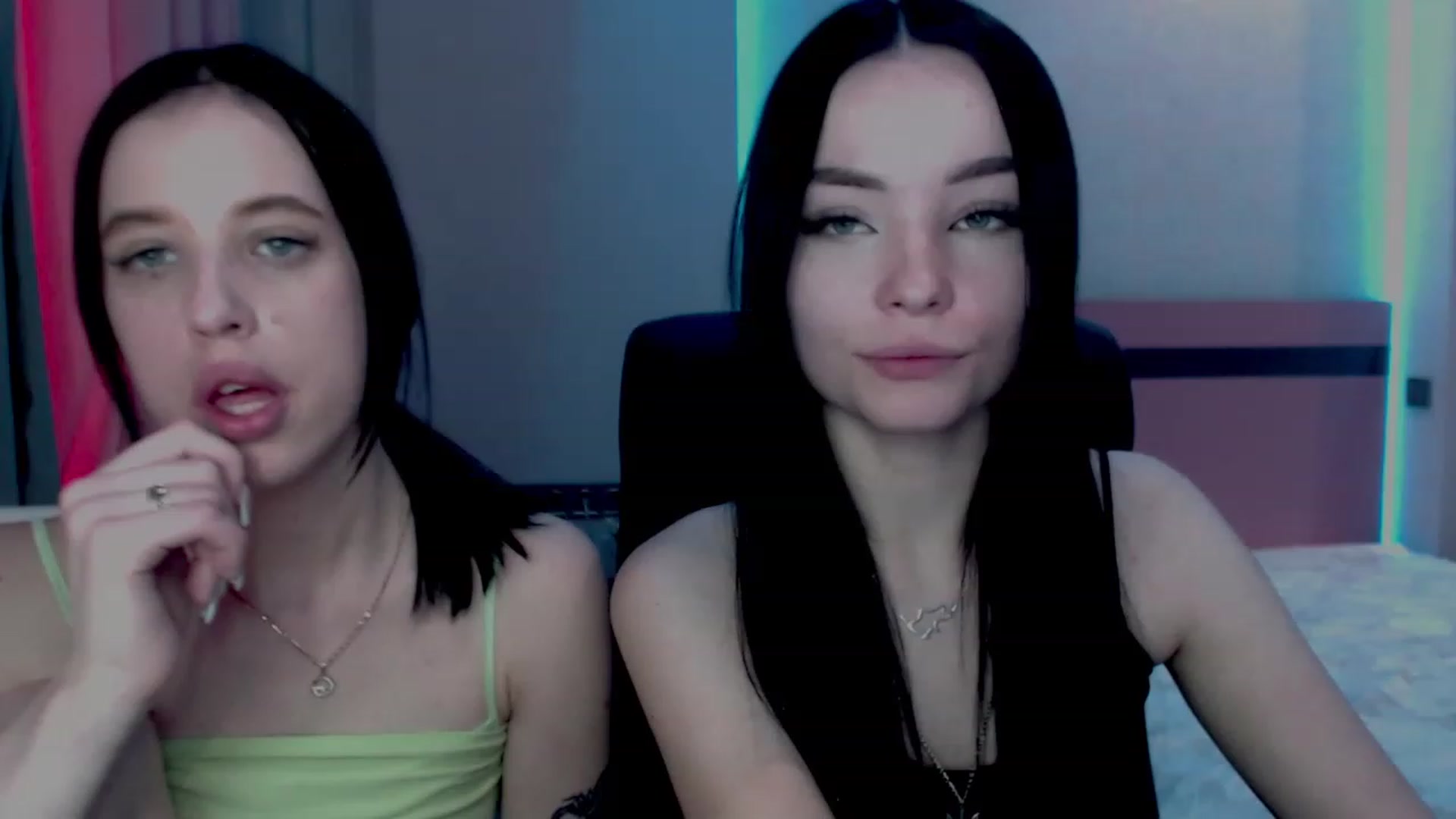 Gallery image thumbnail from SonyaOlsen's myfreecams stream on, 02/09/2023, 11:39 image 2 of 20