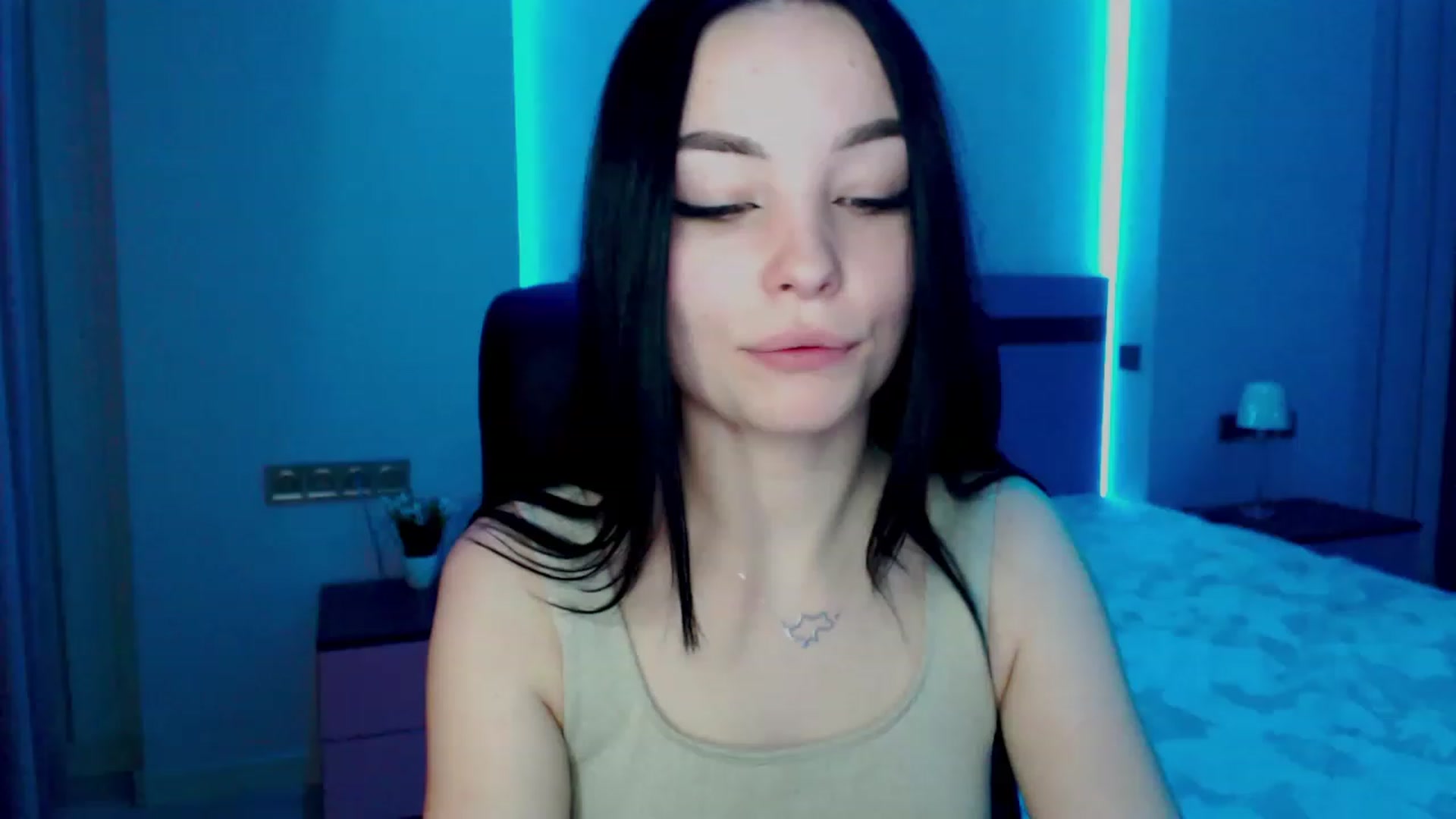 Gallery image thumbnail from SonyaOlsen's myfreecams stream on, 02/15/2023, 10:33 image 15 of 20