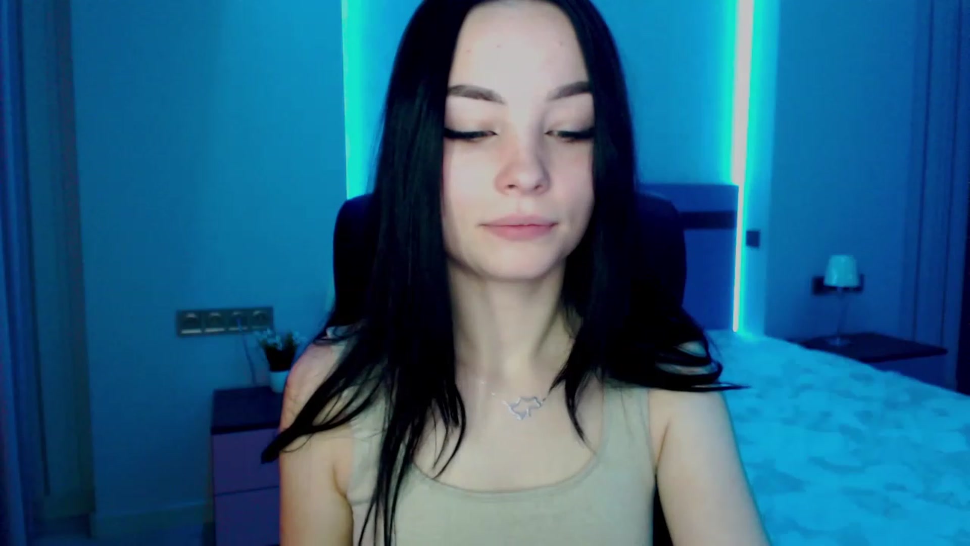 Gallery image thumbnail from SonyaOlsen's myfreecams stream on, 02/15/2023, 11:21 image 18 of 20