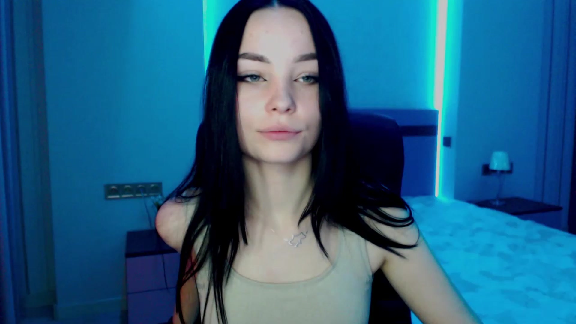 Gallery image thumbnail from SonyaOlsen's myfreecams stream on, 02/15/2023, 11:21 image 20 of 20