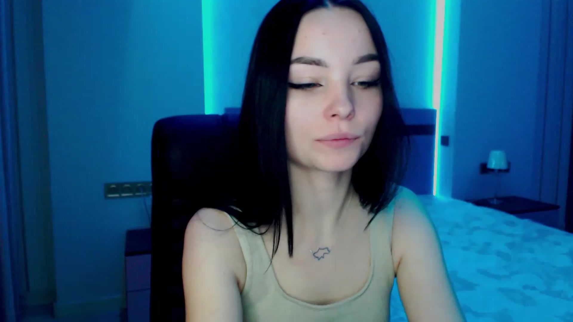 Gallery image thumbnail from SonyaOlsen's myfreecams stream on, 02/15/2023, 11:52 image 18 of 20