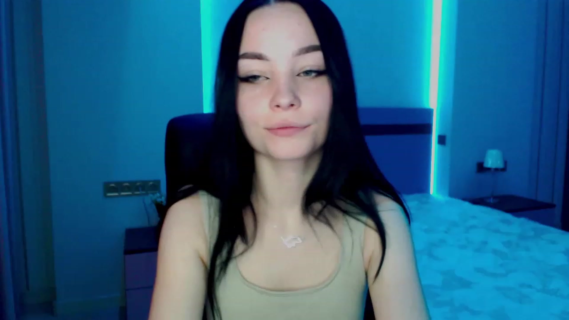 Gallery image thumbnail from SonyaOlsen's myfreecams stream on, 02/15/2023, 11:52 image 10 of 20