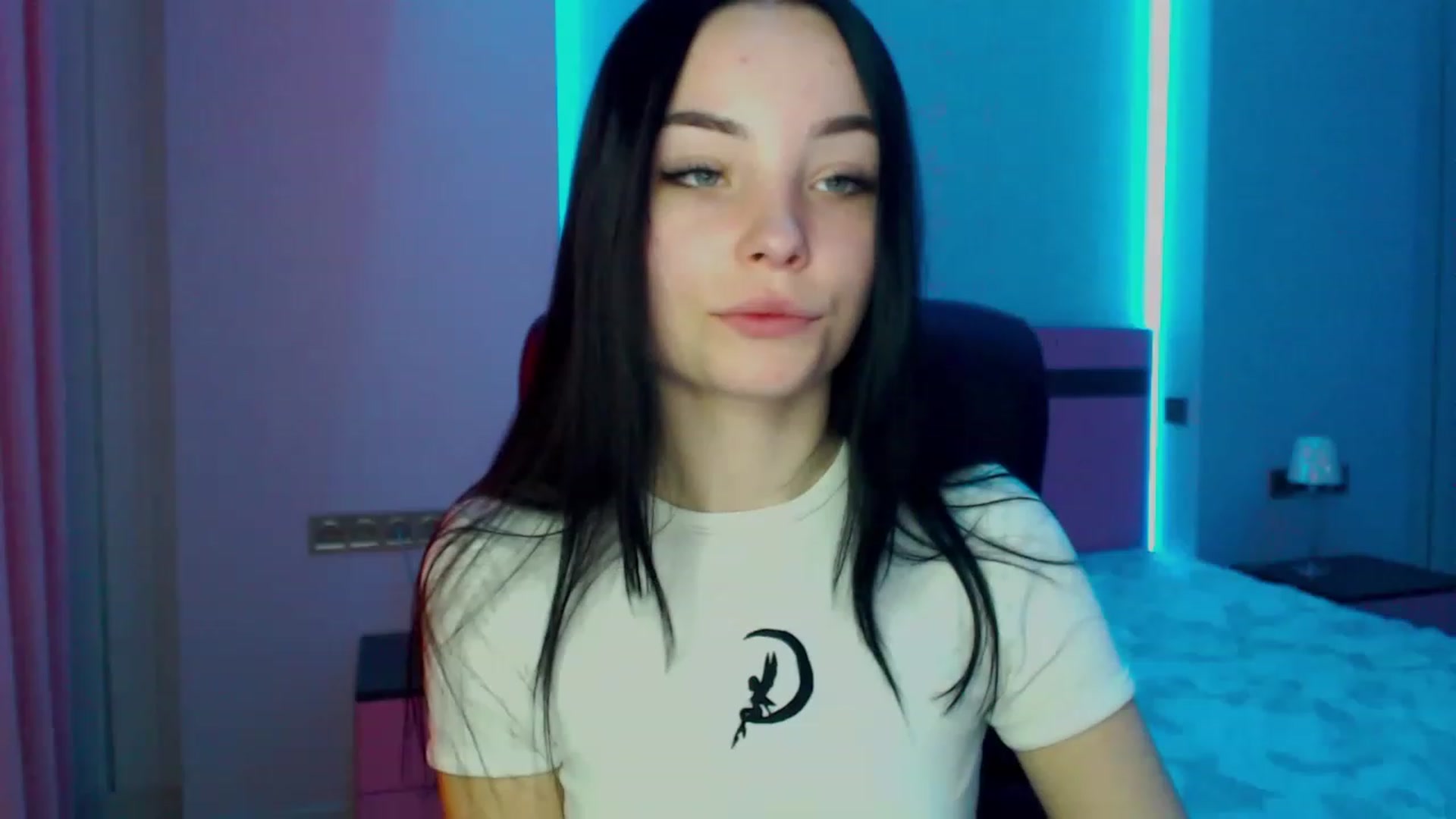 Gallery image thumbnail from SonyaOlsen's myfreecams stream on, 02/16/2023, 09:16 image 1 of 20